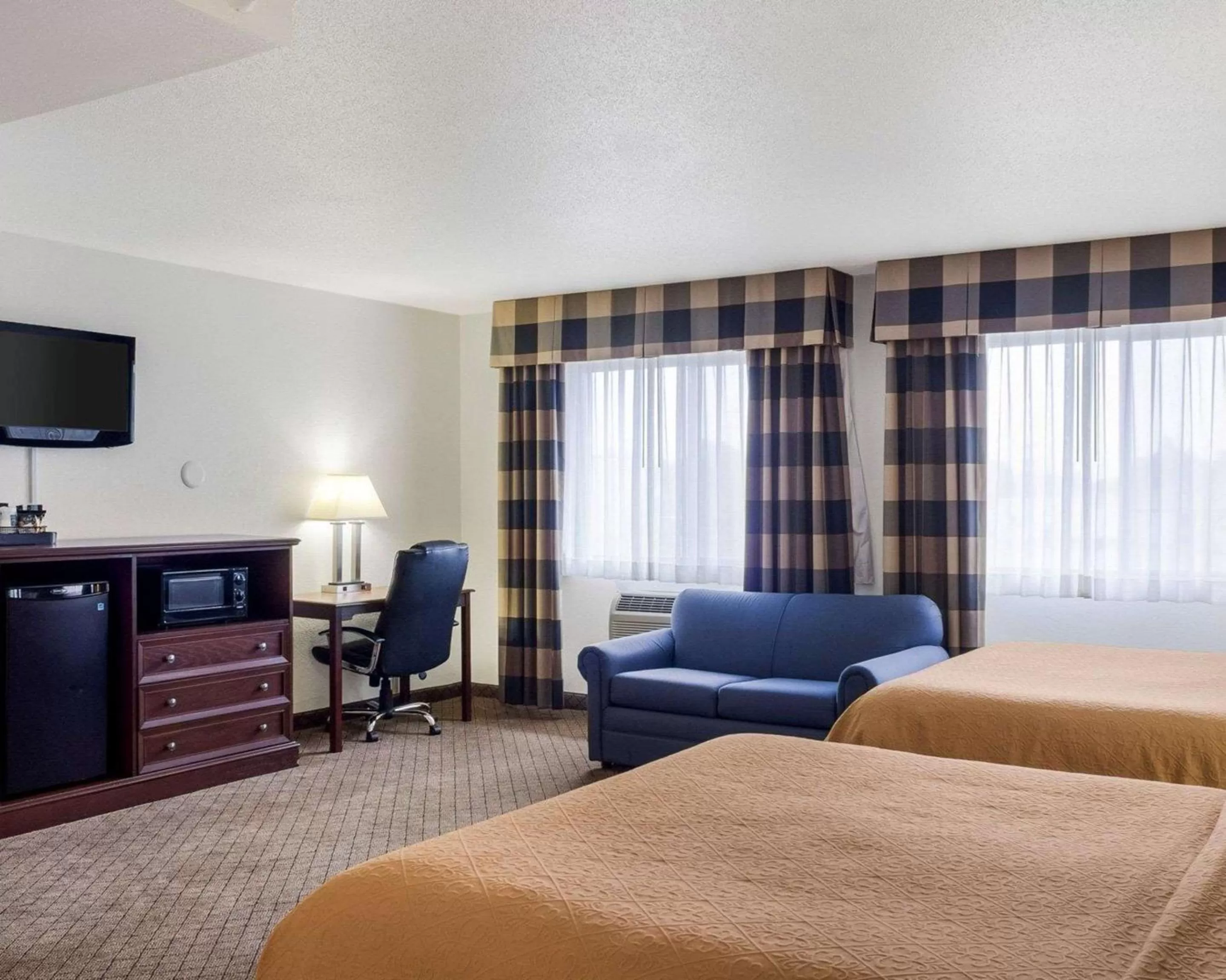 Photo of the whole room, Bed in Quality Inn Oacoma - Chamberlain