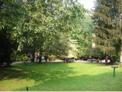 Garden in Albergo Ristorante Sant'Eustorgio