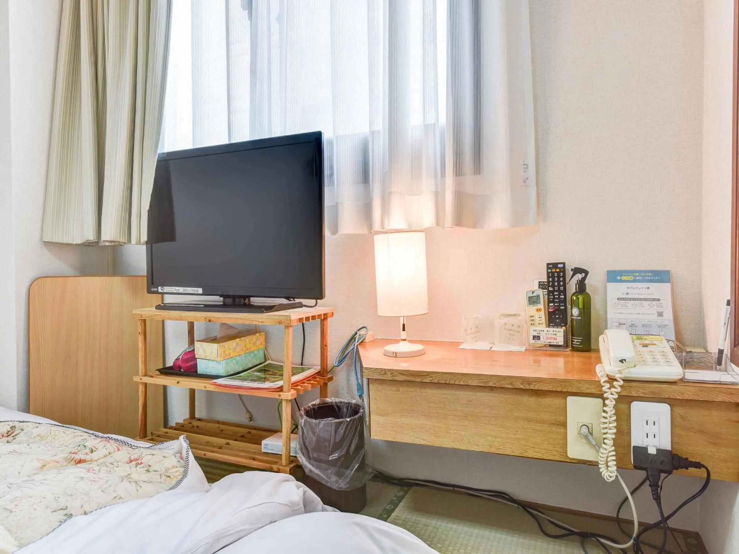 Photo of the whole room, Bed in Hotel Crane Tachibana