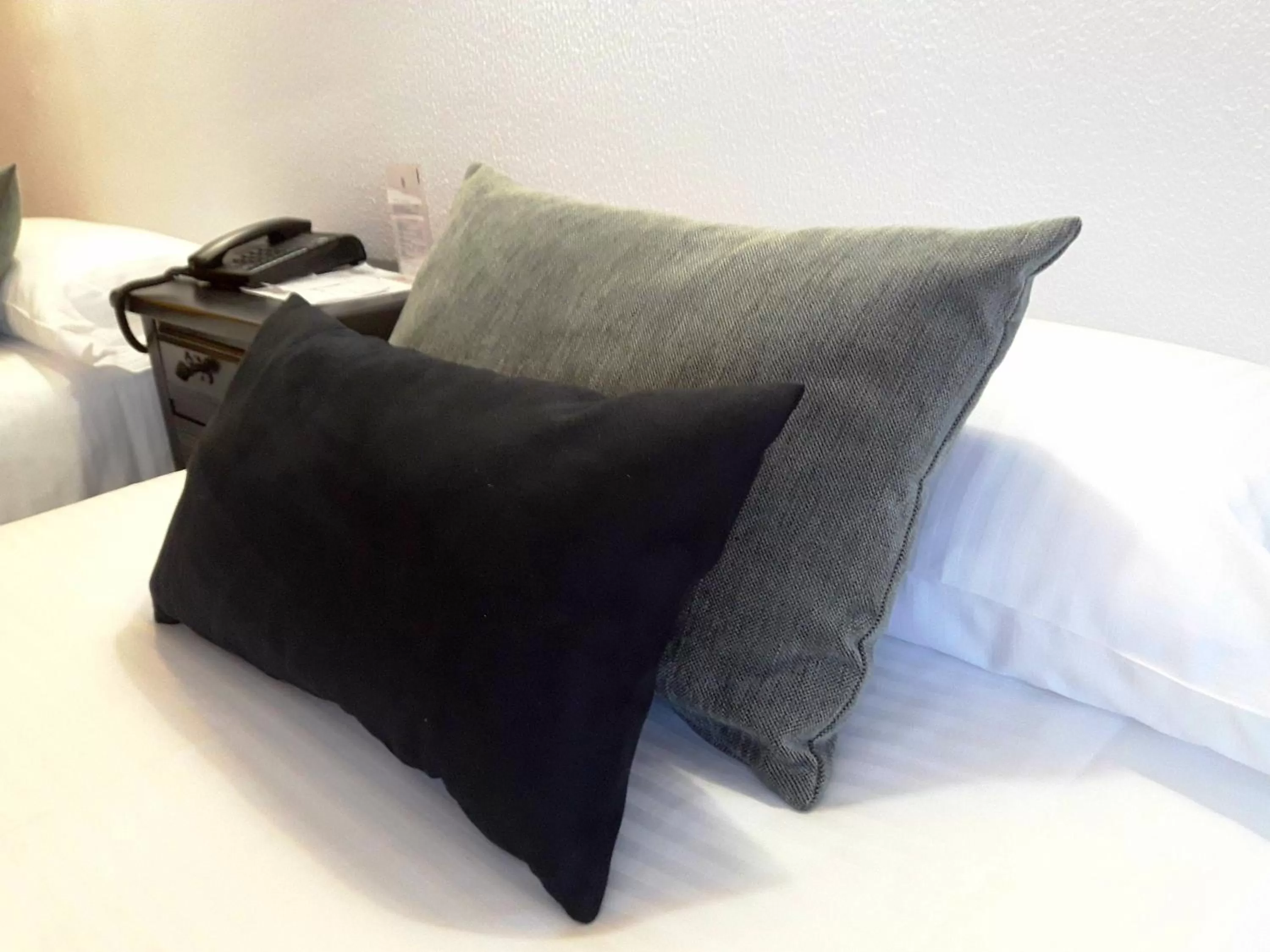 Property building, Bed in Hotel Miramar