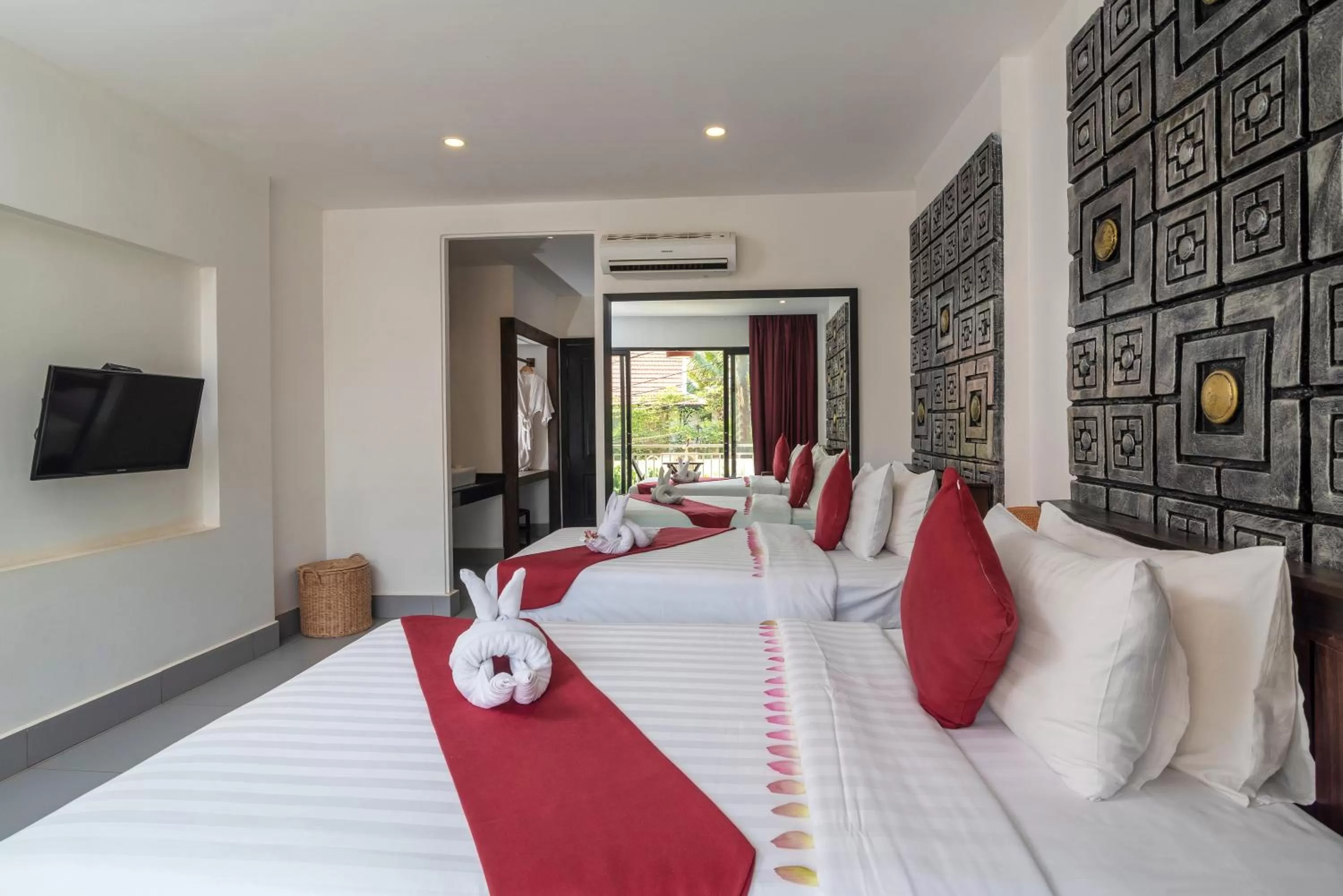 Photo of the whole room in Ladear Privilege Rooms