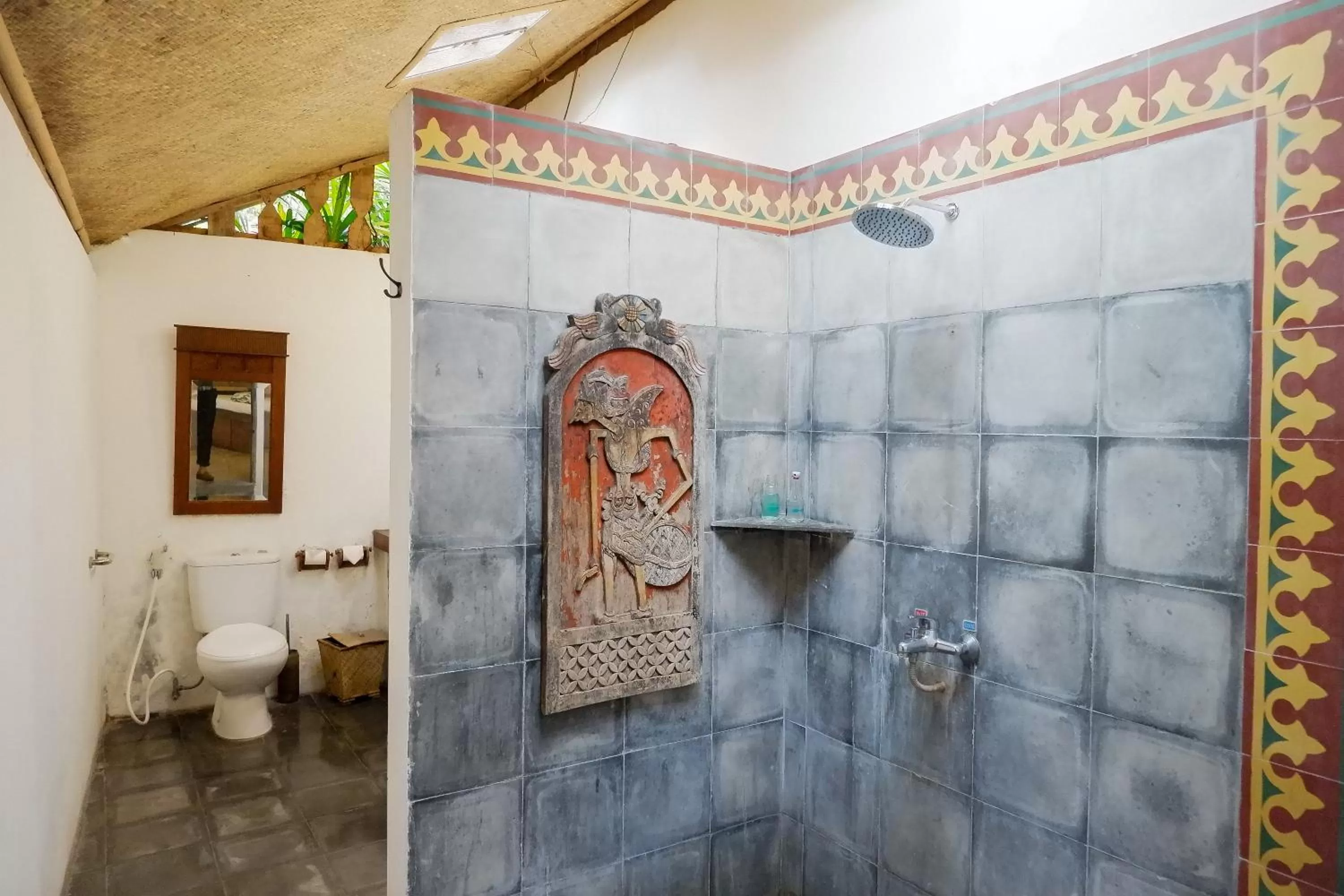 Bathroom in D'omah Yogya Hotel