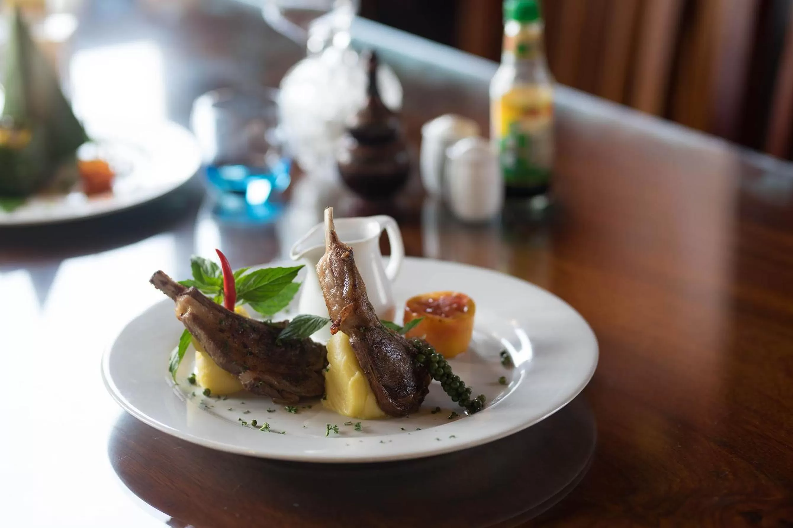 Food and drinks in Okay Palace Hotel