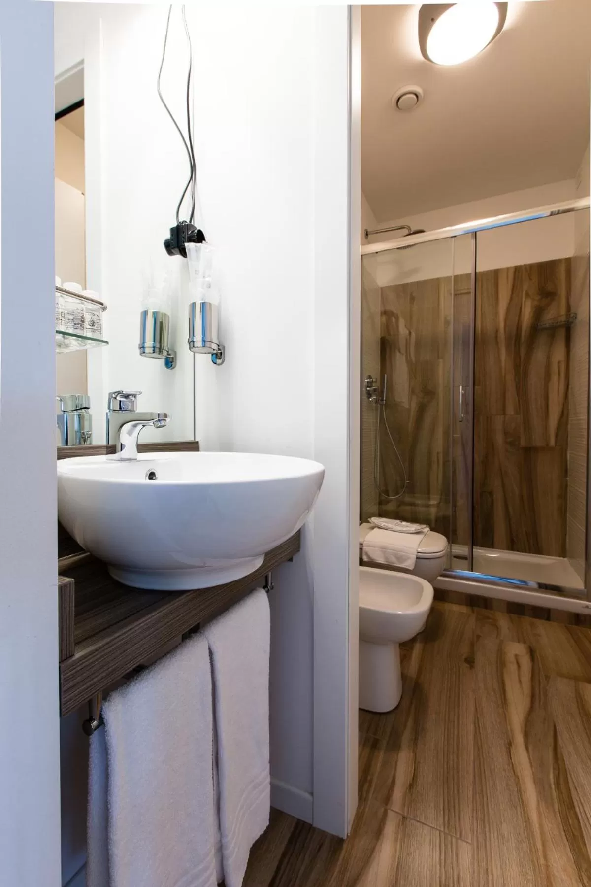 Toilet in Aparthotel Isola