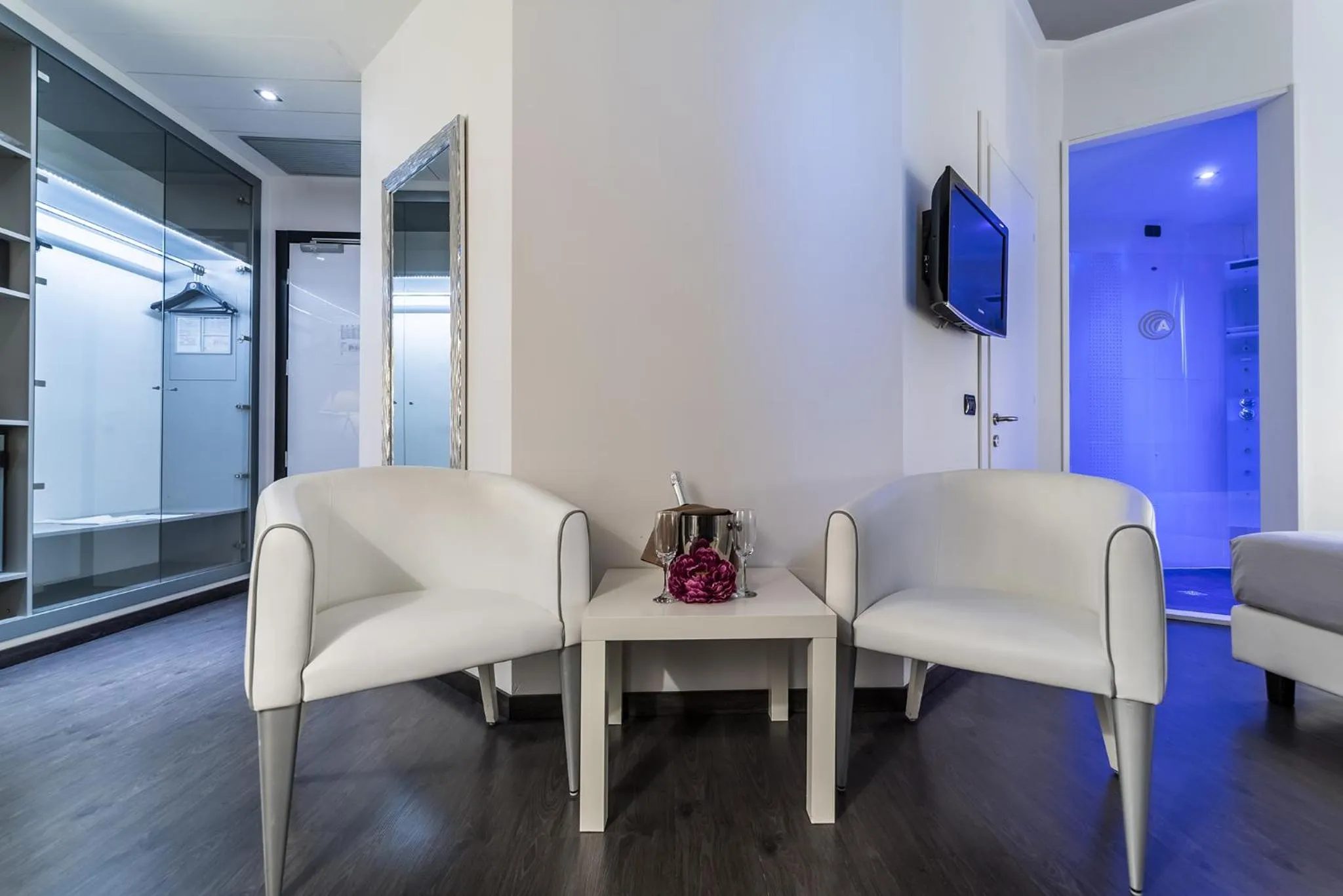 Shower in Amatì Design Green Hotel