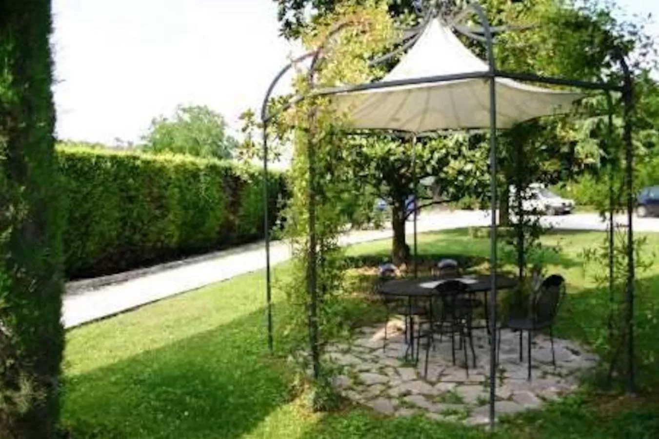 Garden view in Hotel La Selce