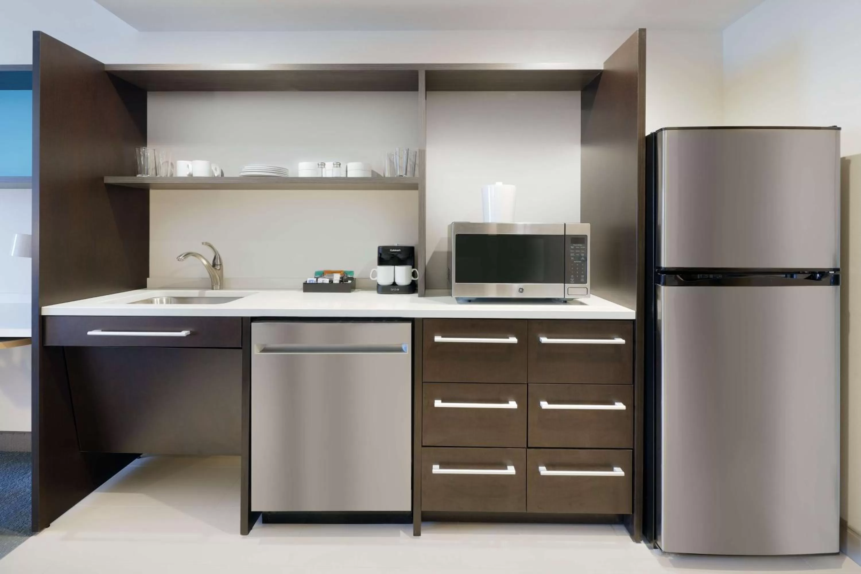 Kitchen or kitchenette in Home2 Suites By Hilton Richmond Short Pump