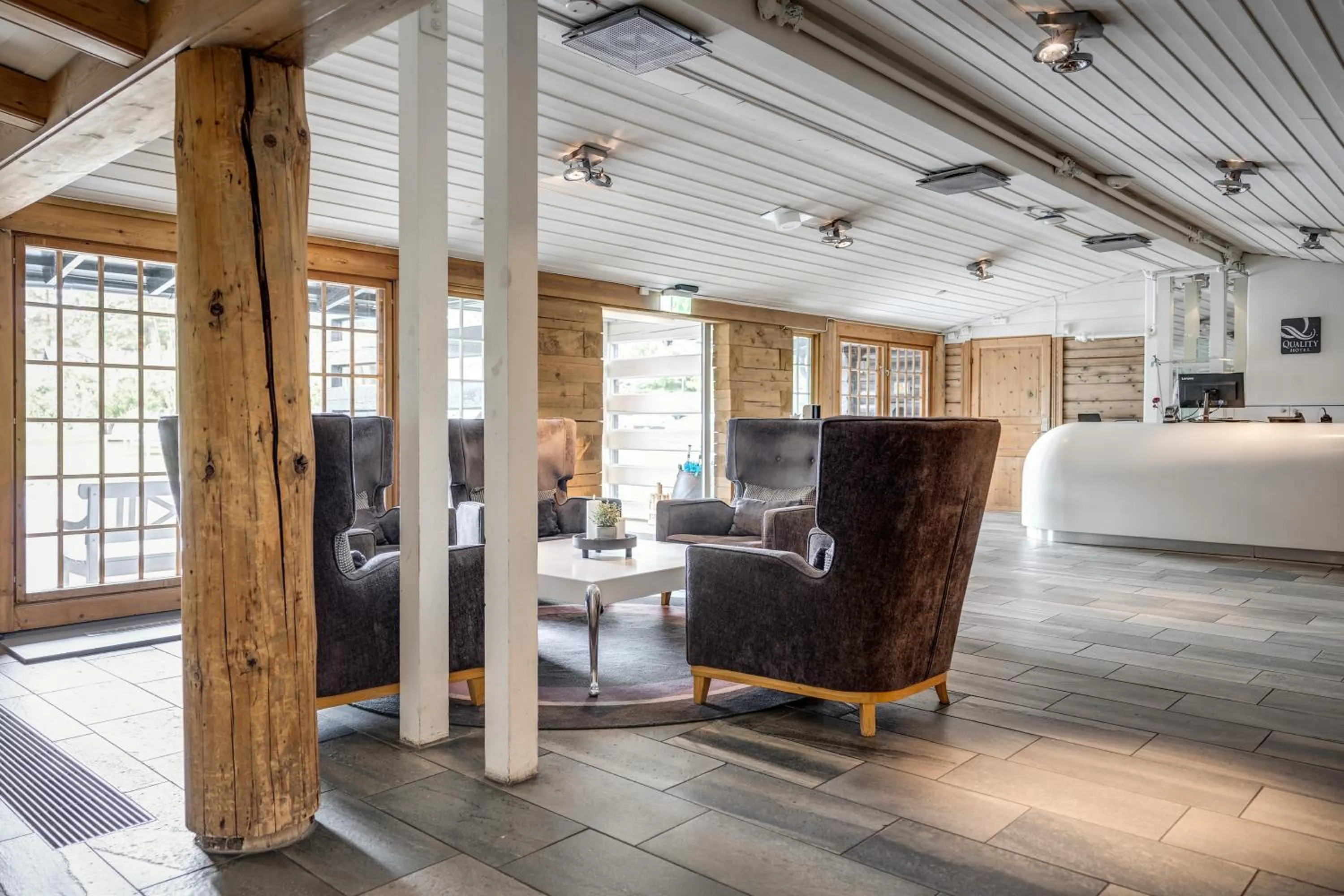 Lobby or reception in Quality Hotel Leangkollen