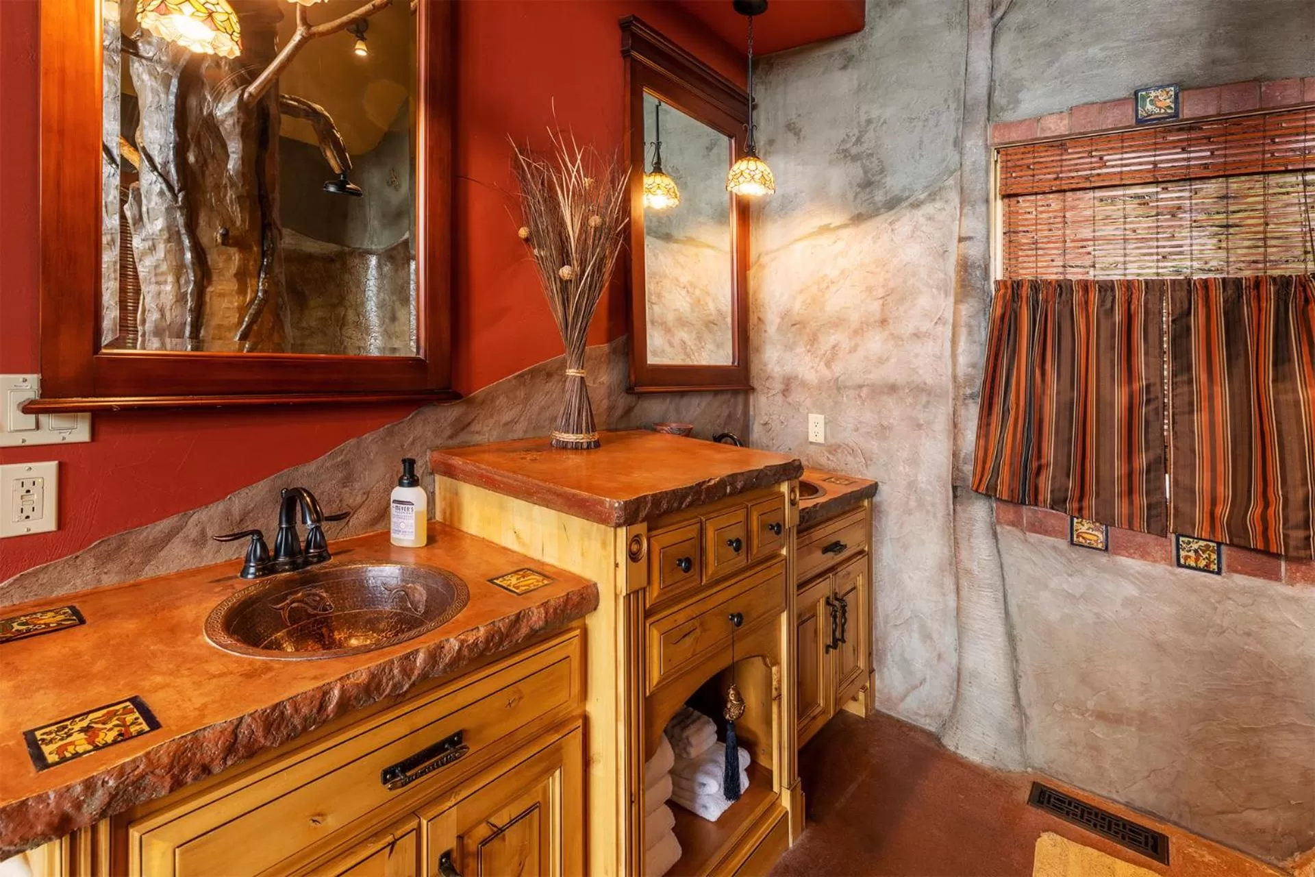 Kitchen/Kitchenette in Talus Rock Retreat