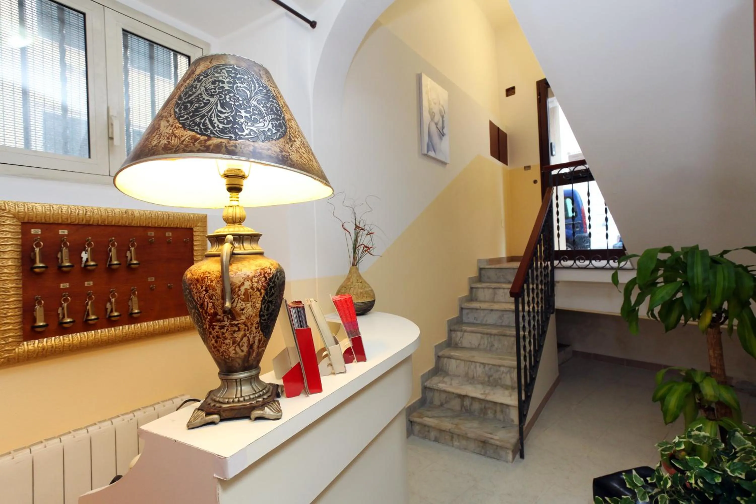 Lobby or reception in Hotel Pisa