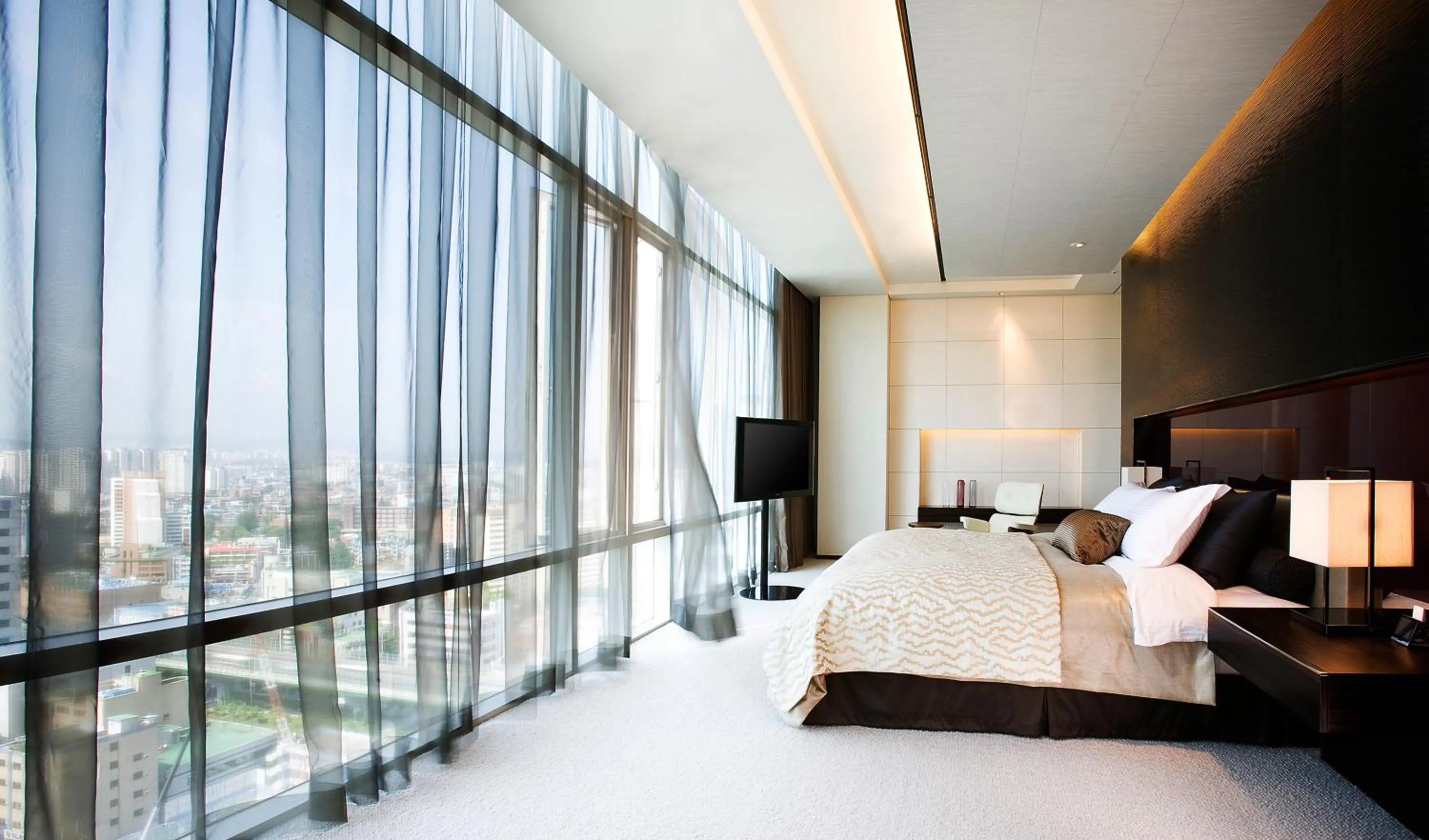 Day, Bed in Ramada Plaza by Wyndham Suwon