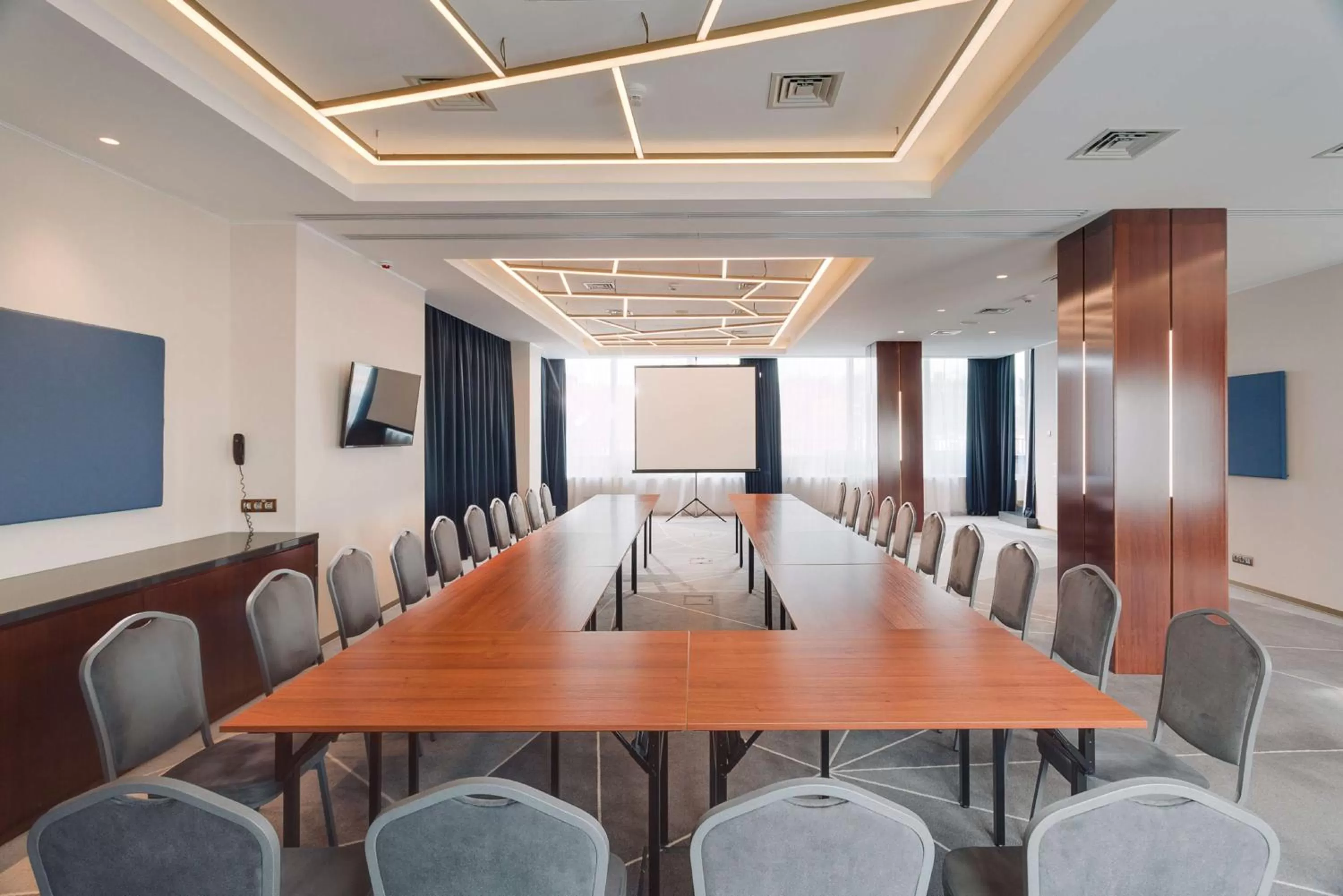 Meeting/conference room in DoubleTree by Hilton Hotel Cluj - City Plaza