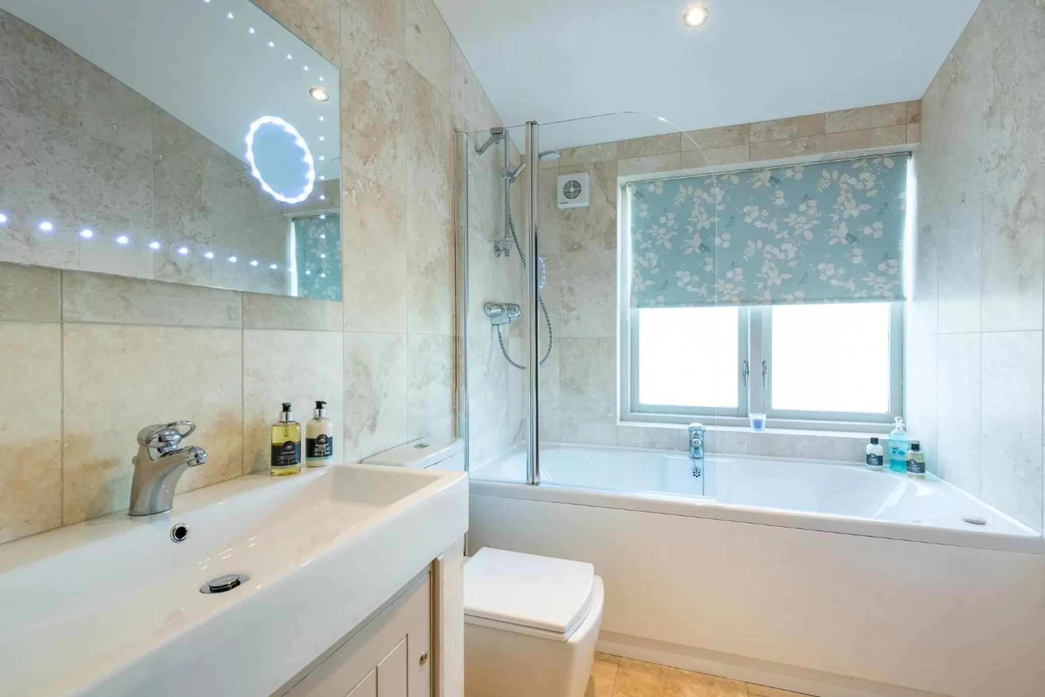 Toilet in Canaston Oaks