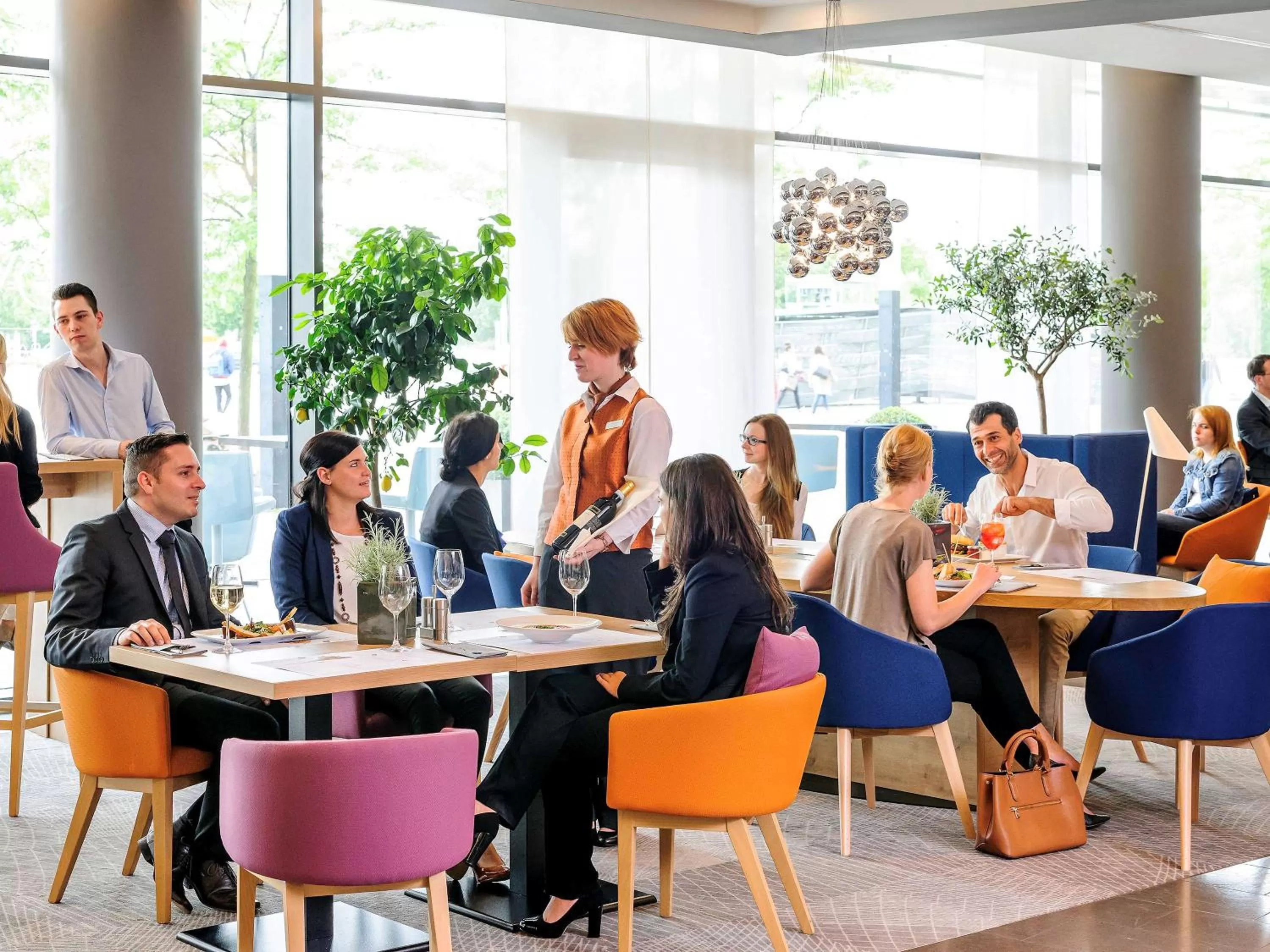 Restaurant/places to eat in Novotel München Messe