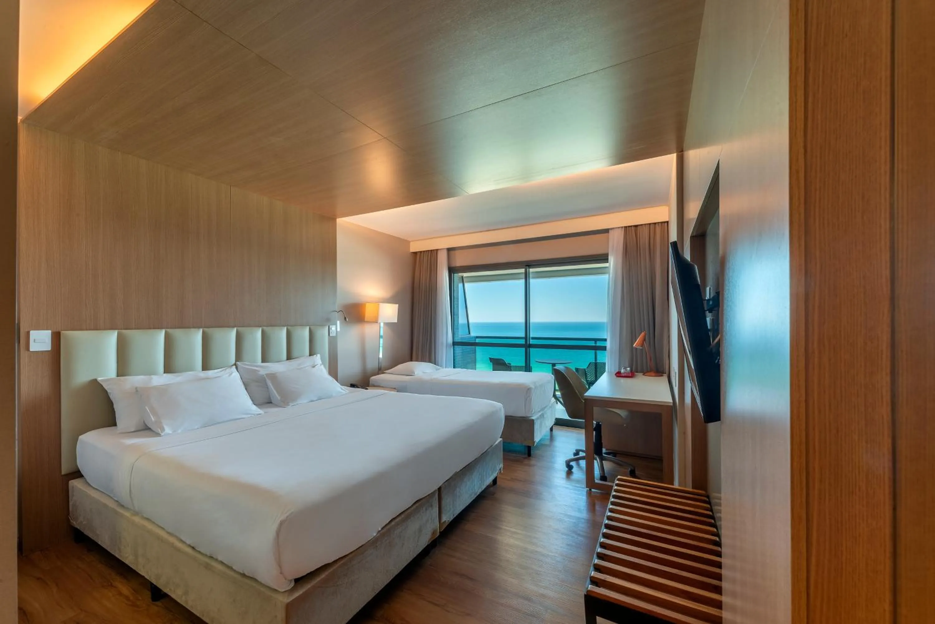 Bedroom, Bed in Laghetto Stilo Barra