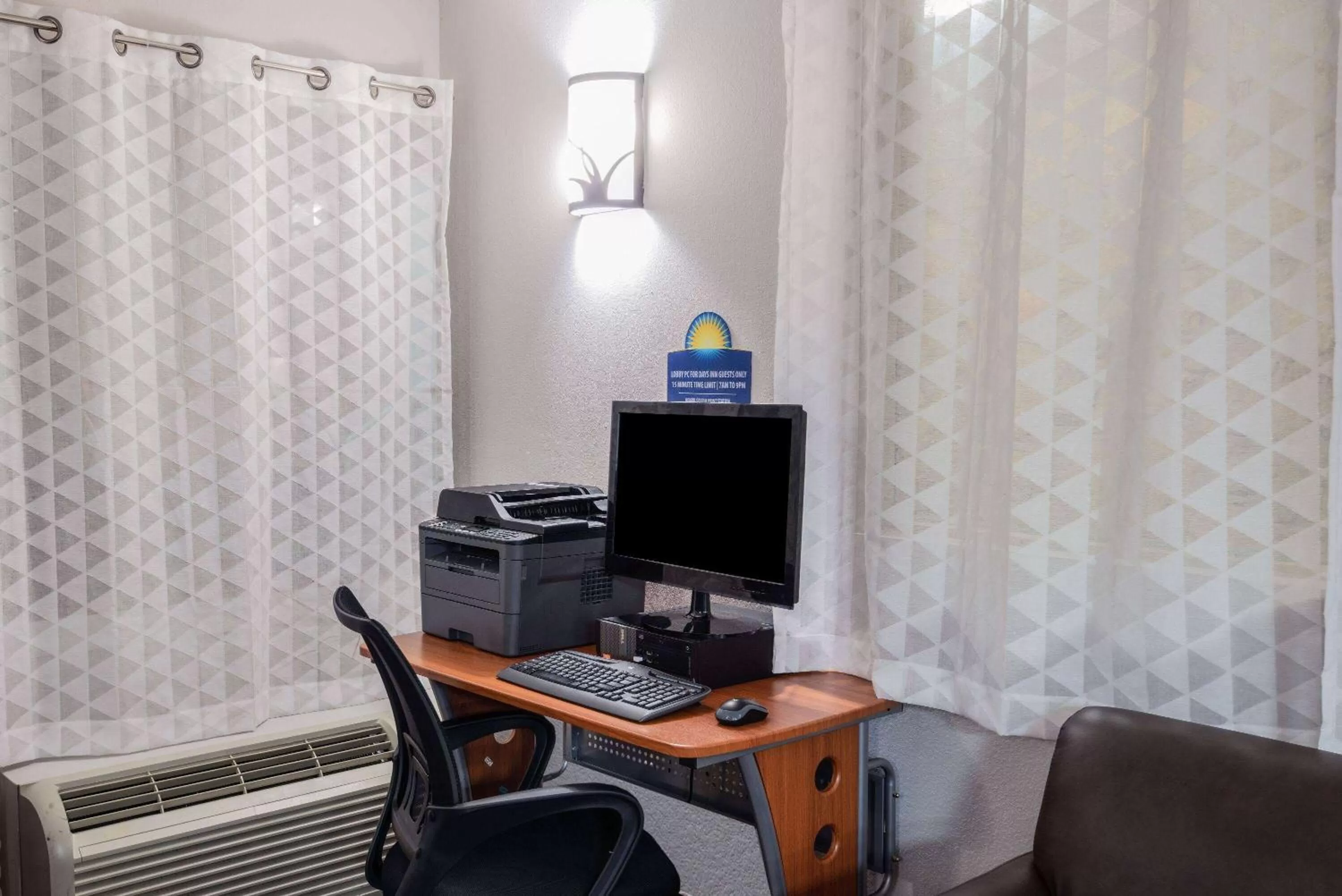 Business facilities in Days Inn by Wyndham Charlottesville/University Area