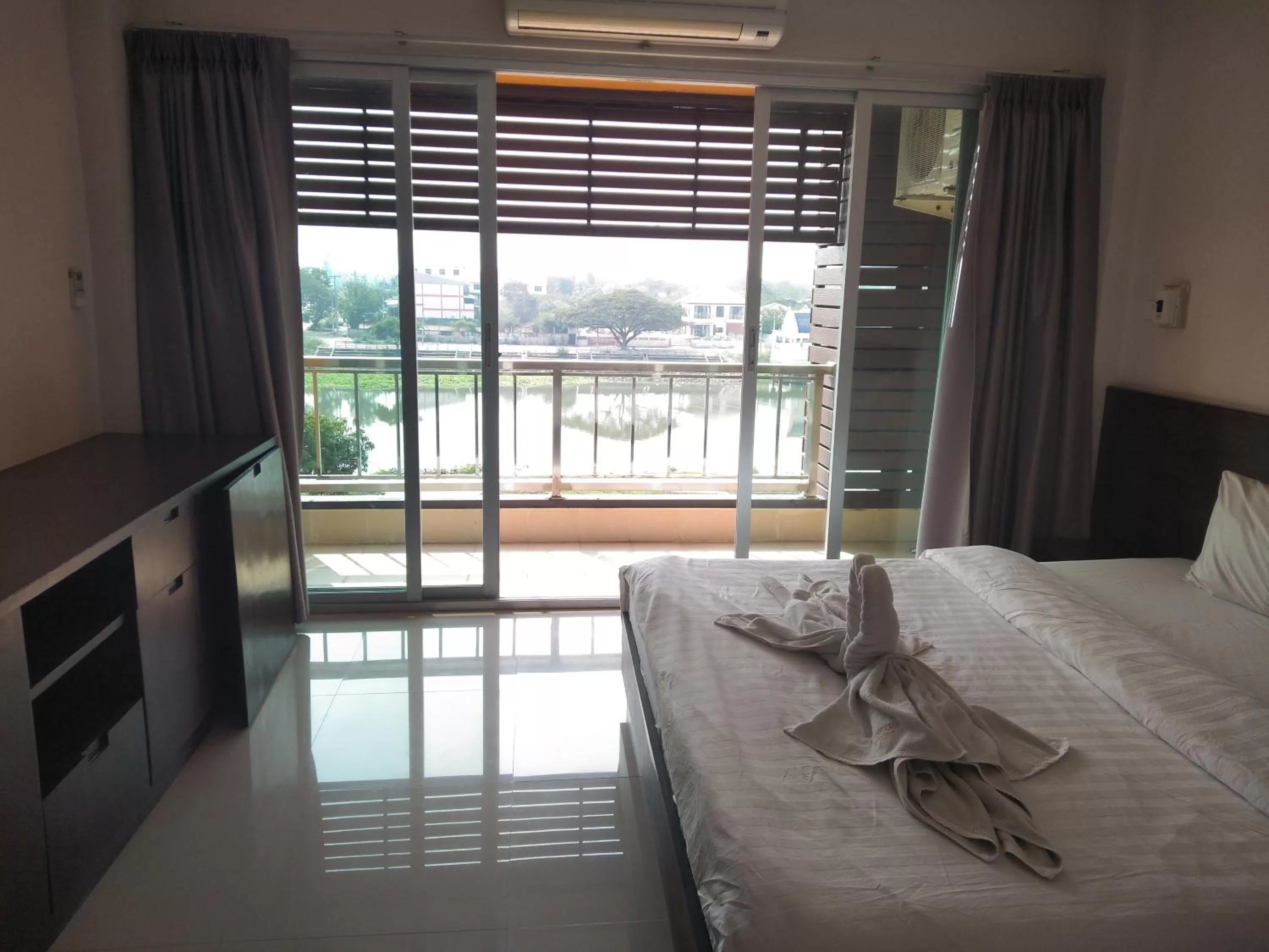 Bed in Amatara Hotel