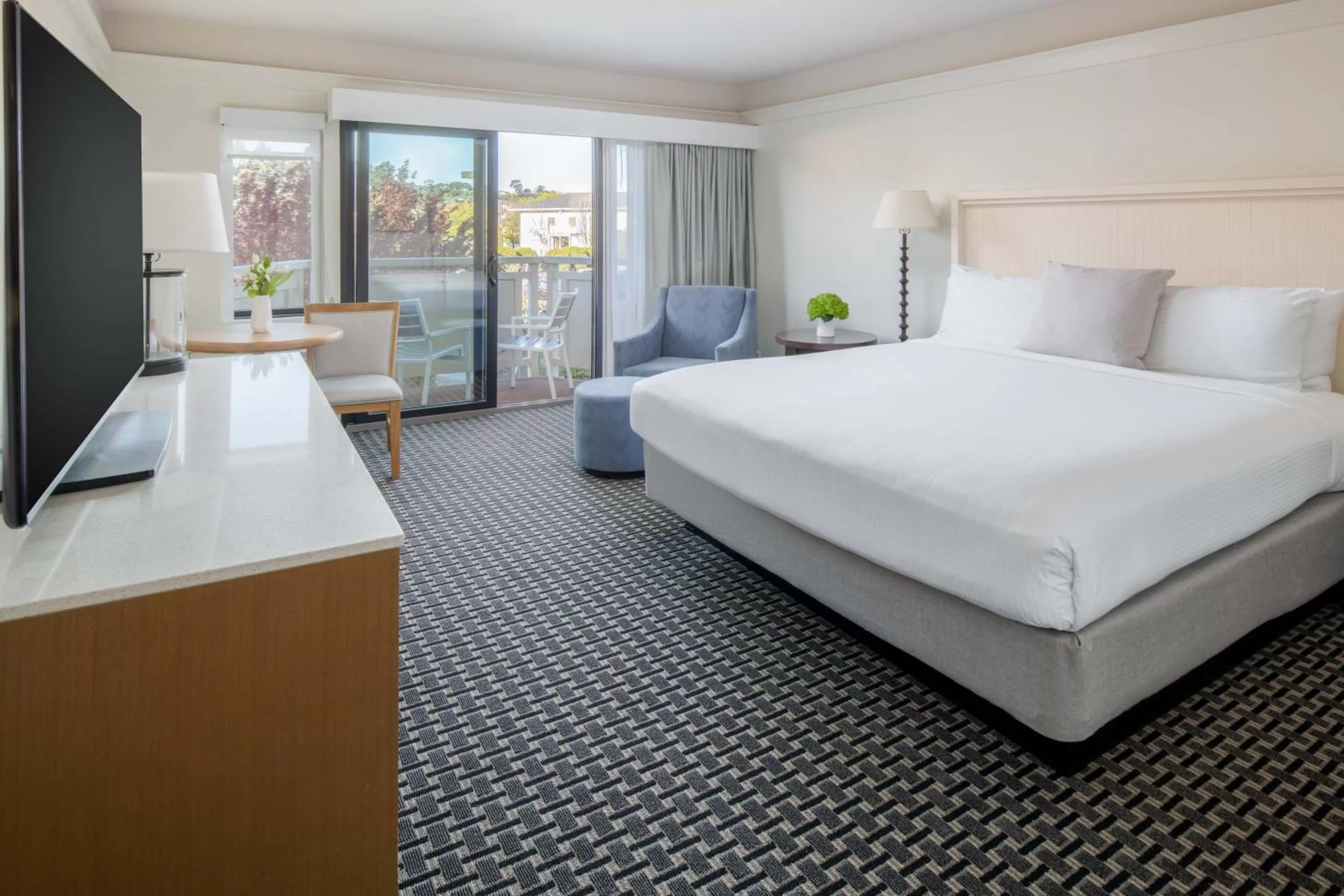 Bed in The Lodge at Tiburon