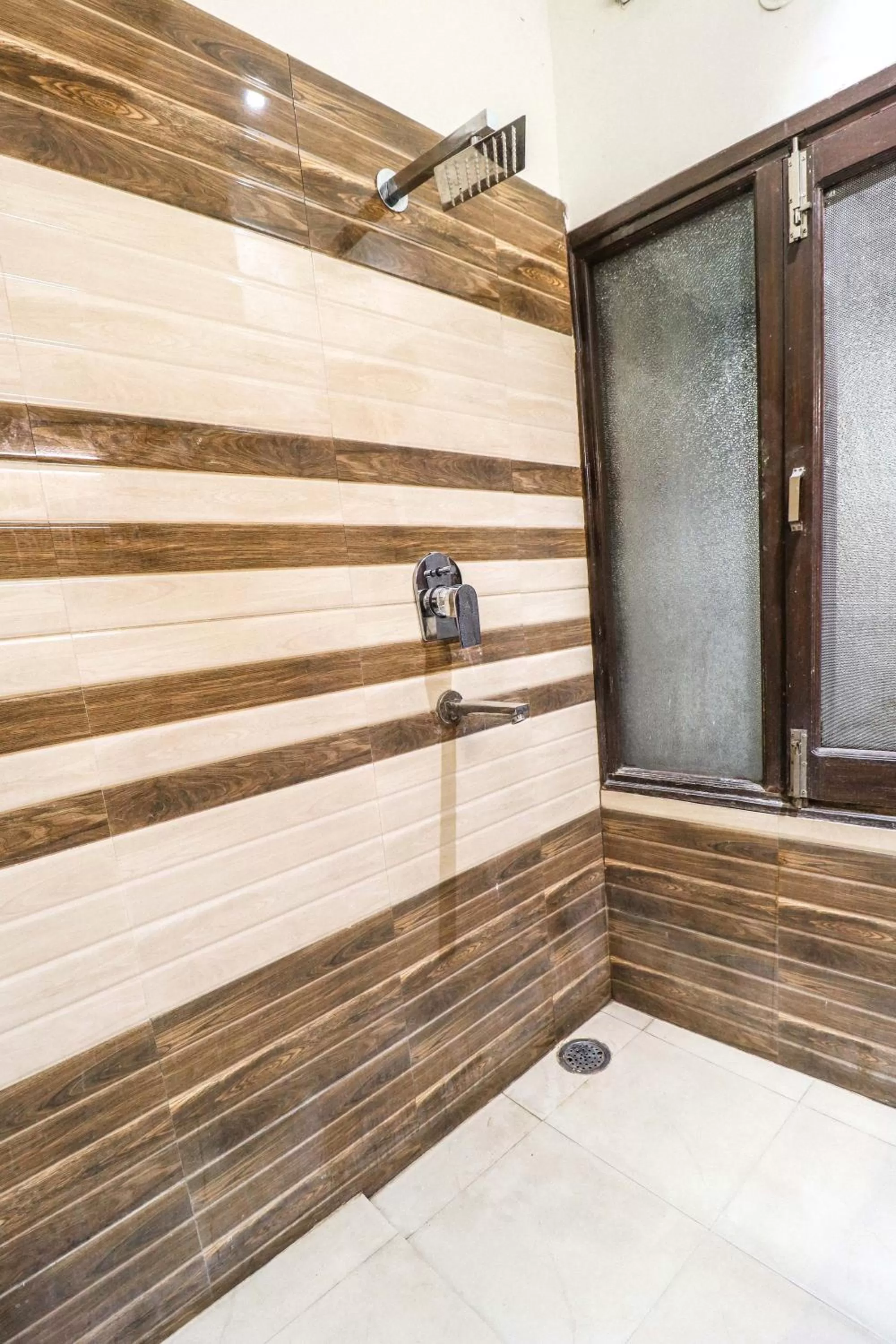 Bathroom in Hotel Kings