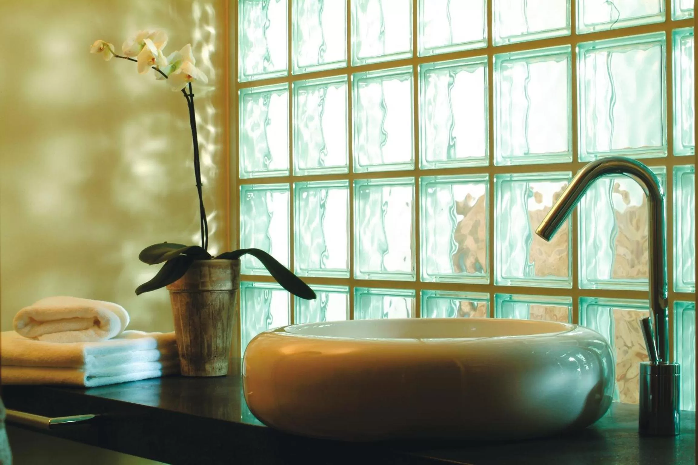 Bathroom in Mövenpick Hotel Berlin Am Potsdamer Platz