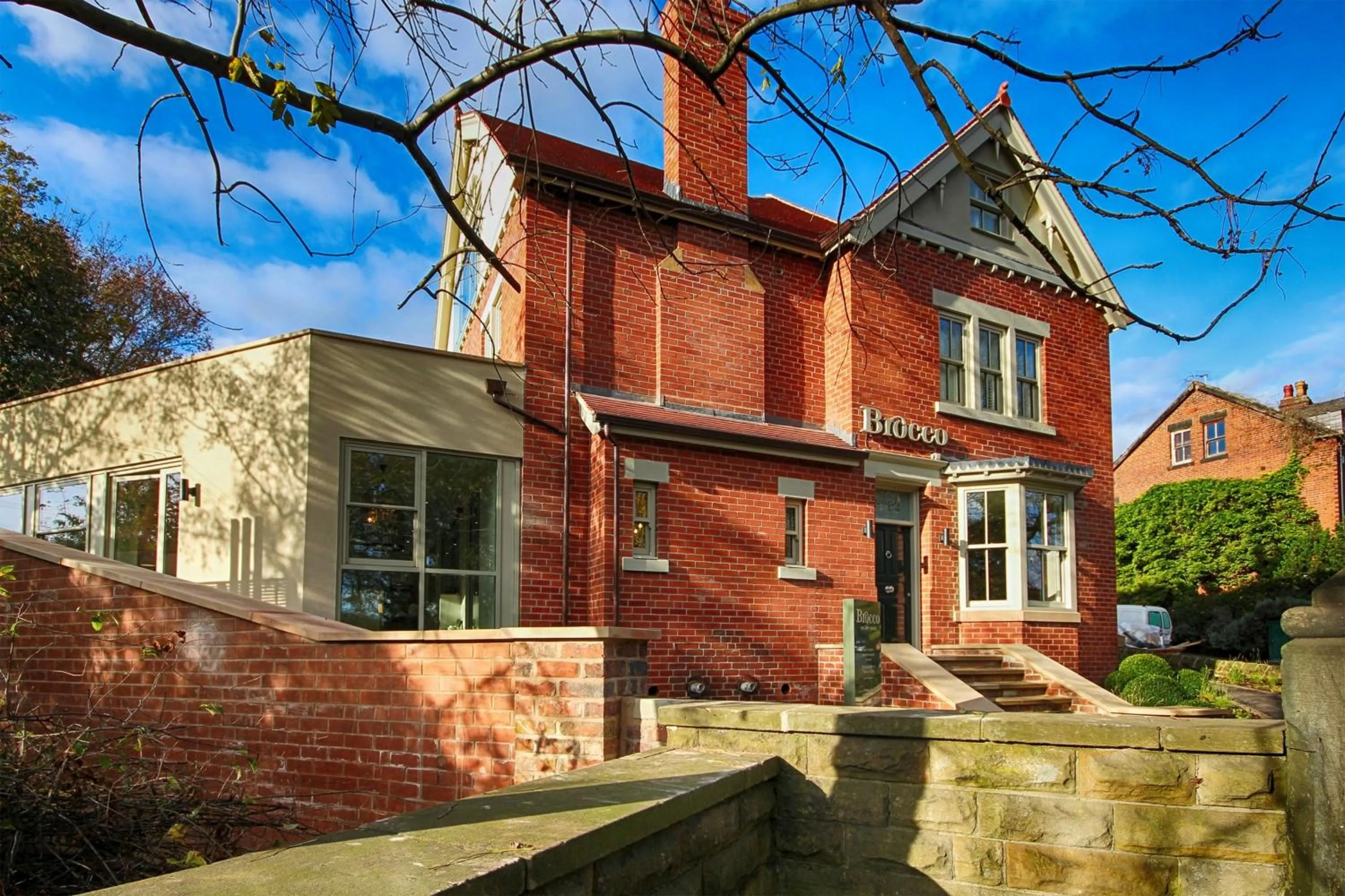 Facade/entrance in Brocco On The Park Boutique Hotel