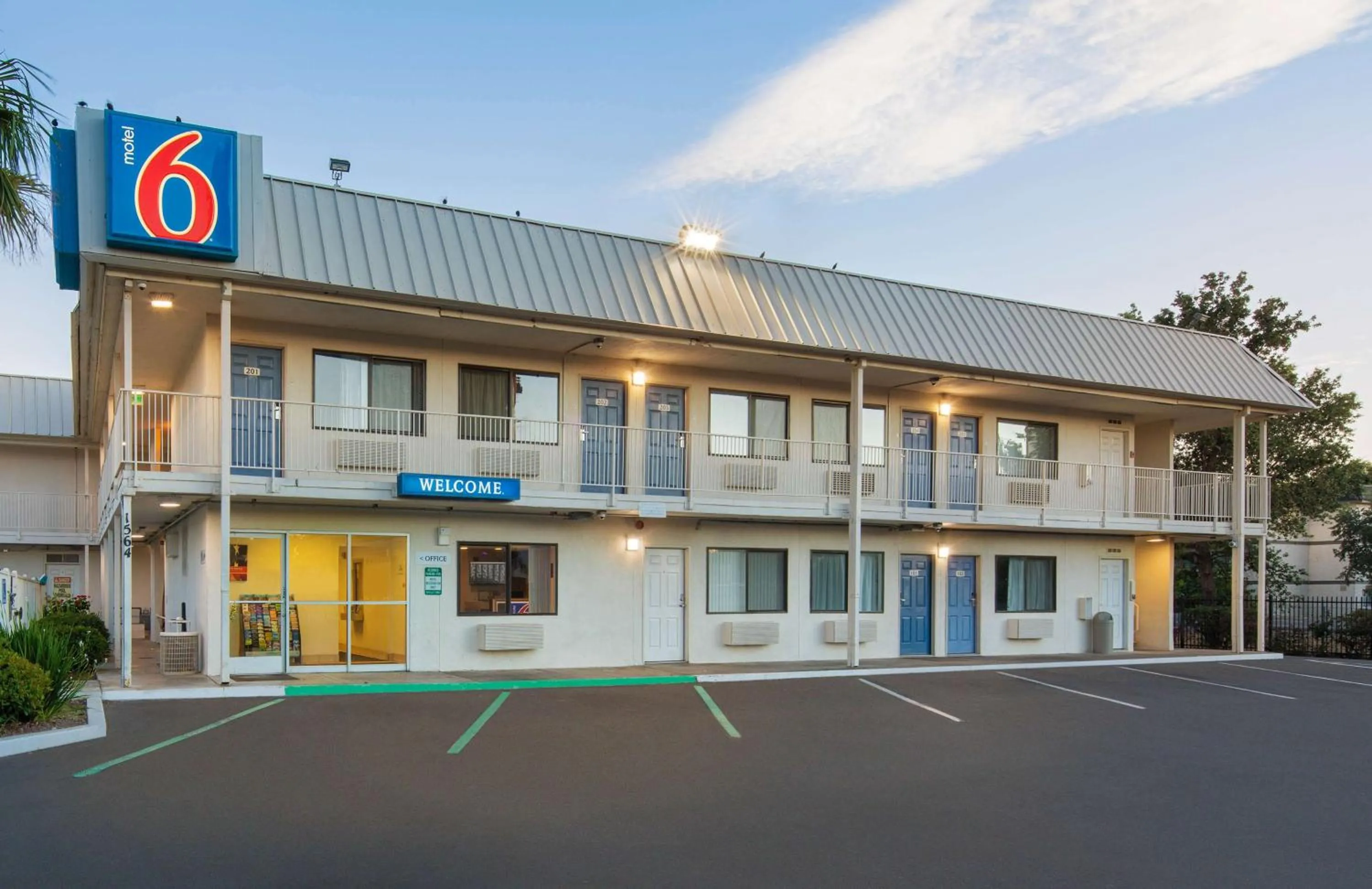 Property building in Motel 6-Woodland, CA Sacramento Airport
