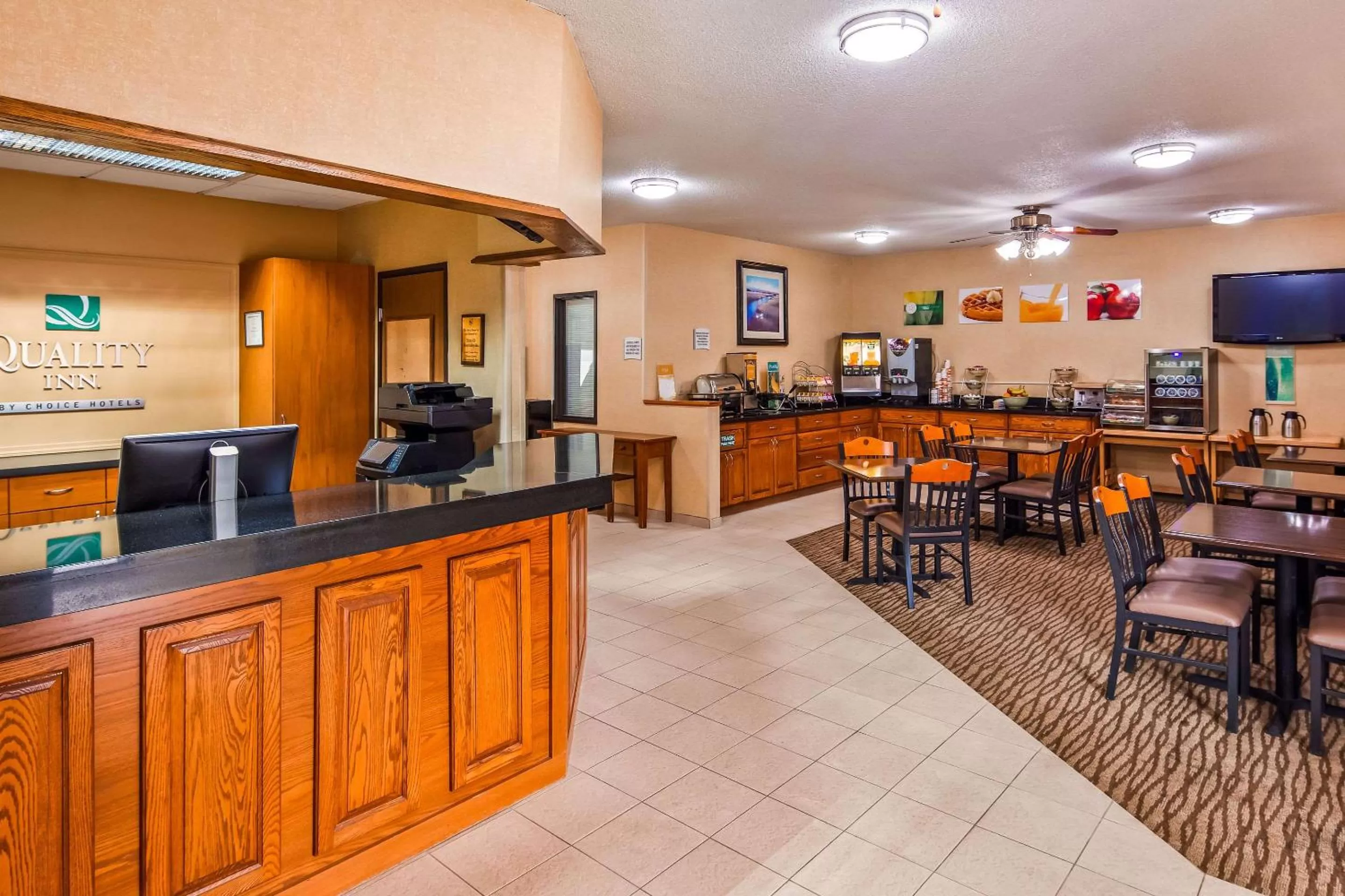 Lobby or reception in Quality Inn Tomah