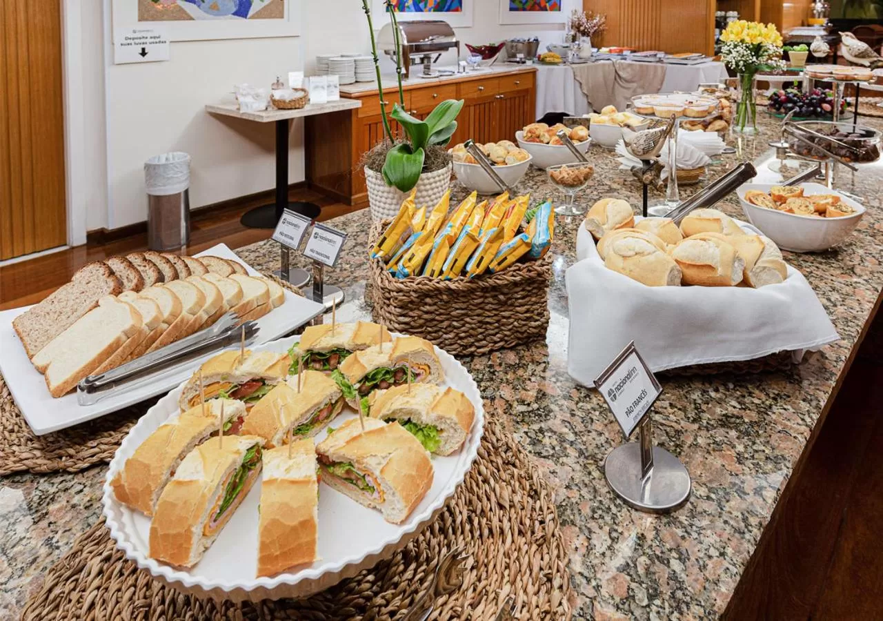 Breakfast in Hotel Nacional Inn Cambuí Campinas Residence