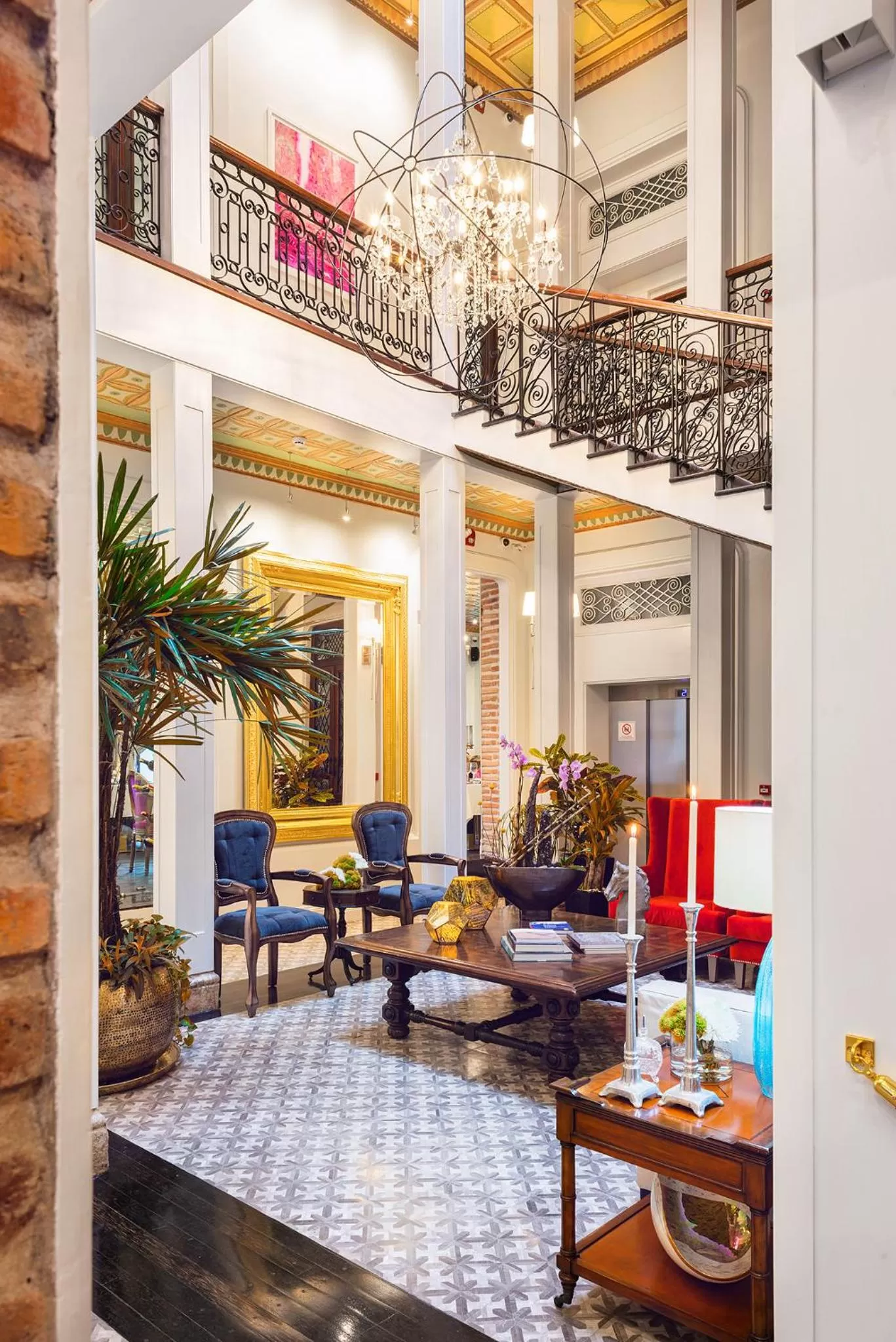 Lobby or reception in Itza Hotel Boutique Internacional