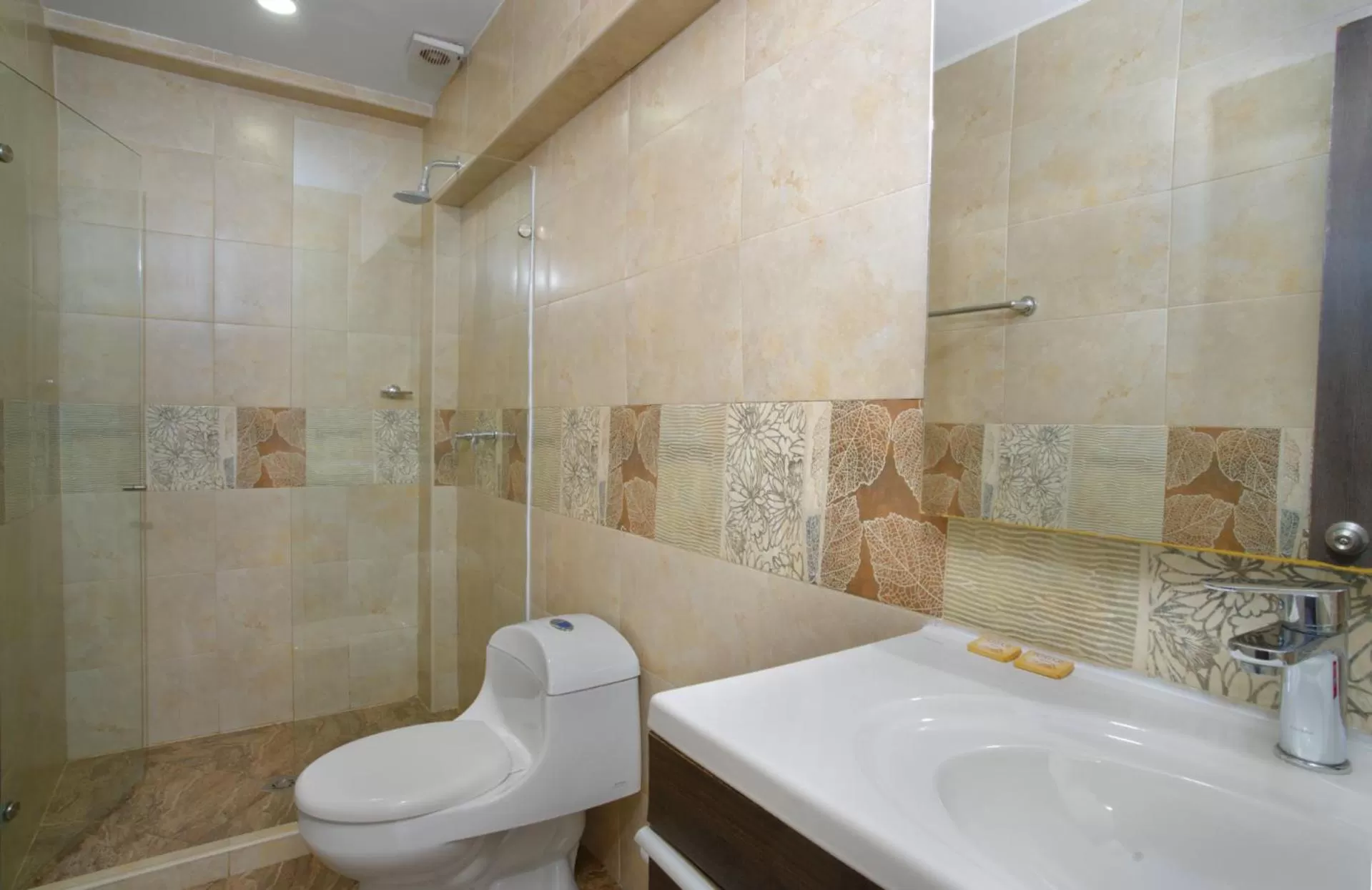 Bathroom in Hollywood Beach Suite