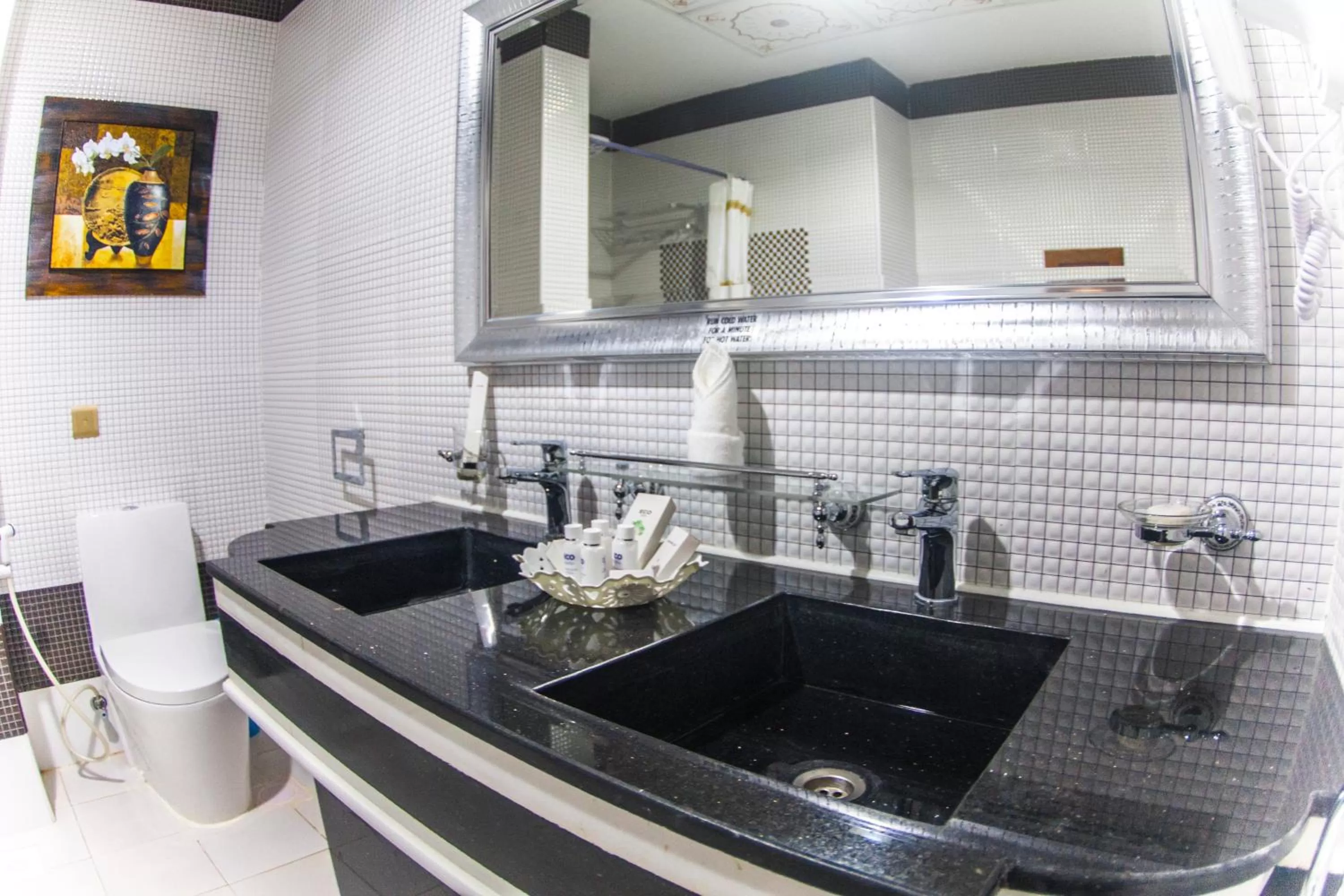 Toilet in Madinat Al Bahr Business & Spa Hotel