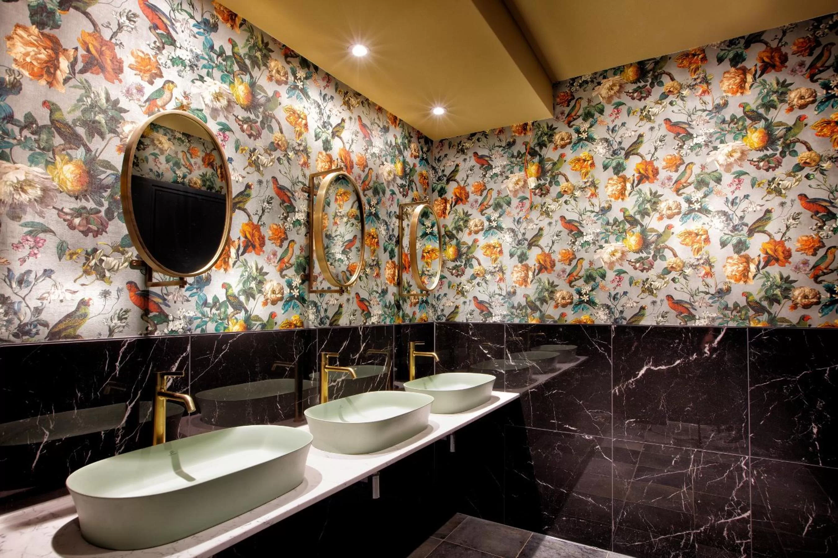 Toilet in Hotel Karsten