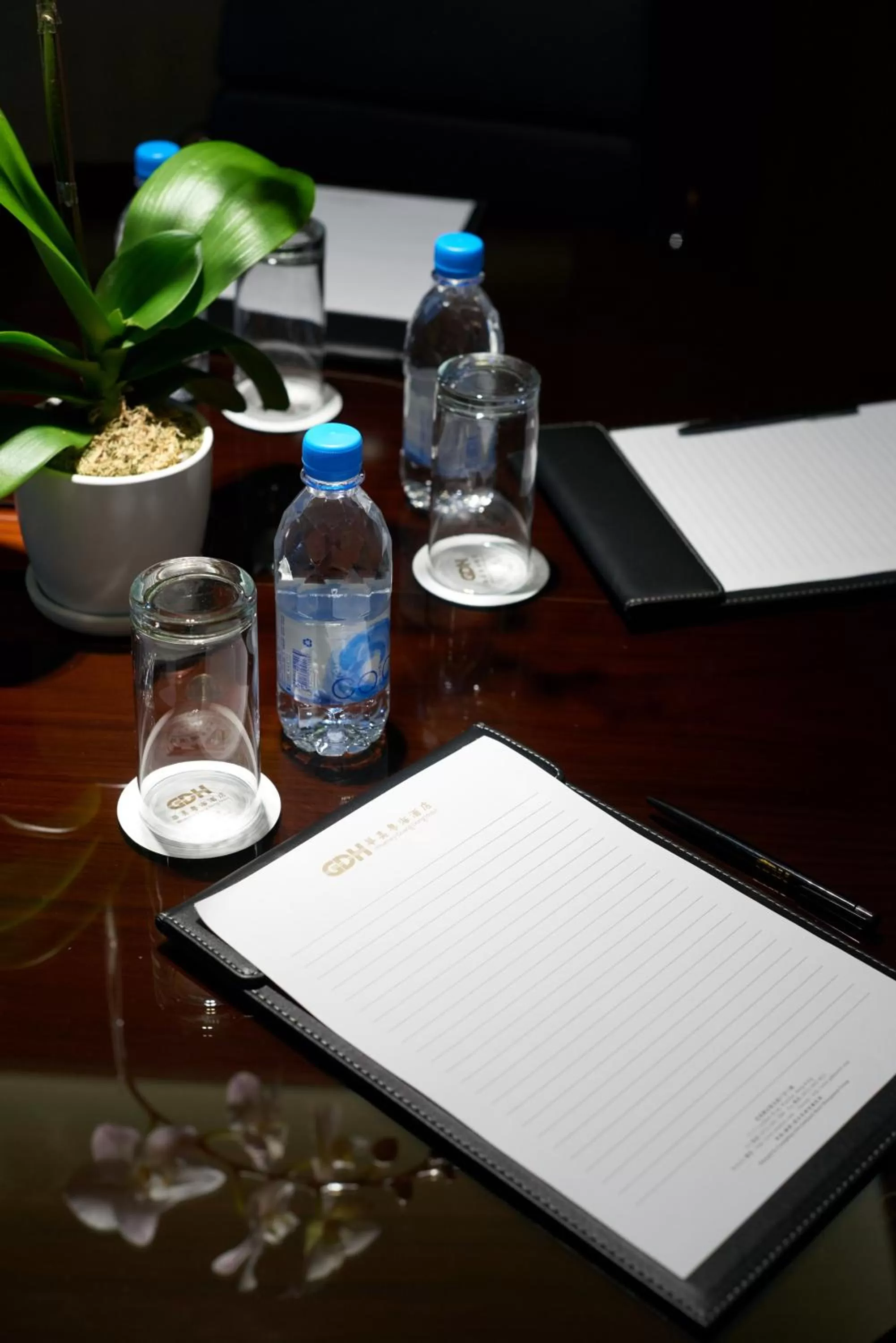 Business facilities in Wharney Hotel