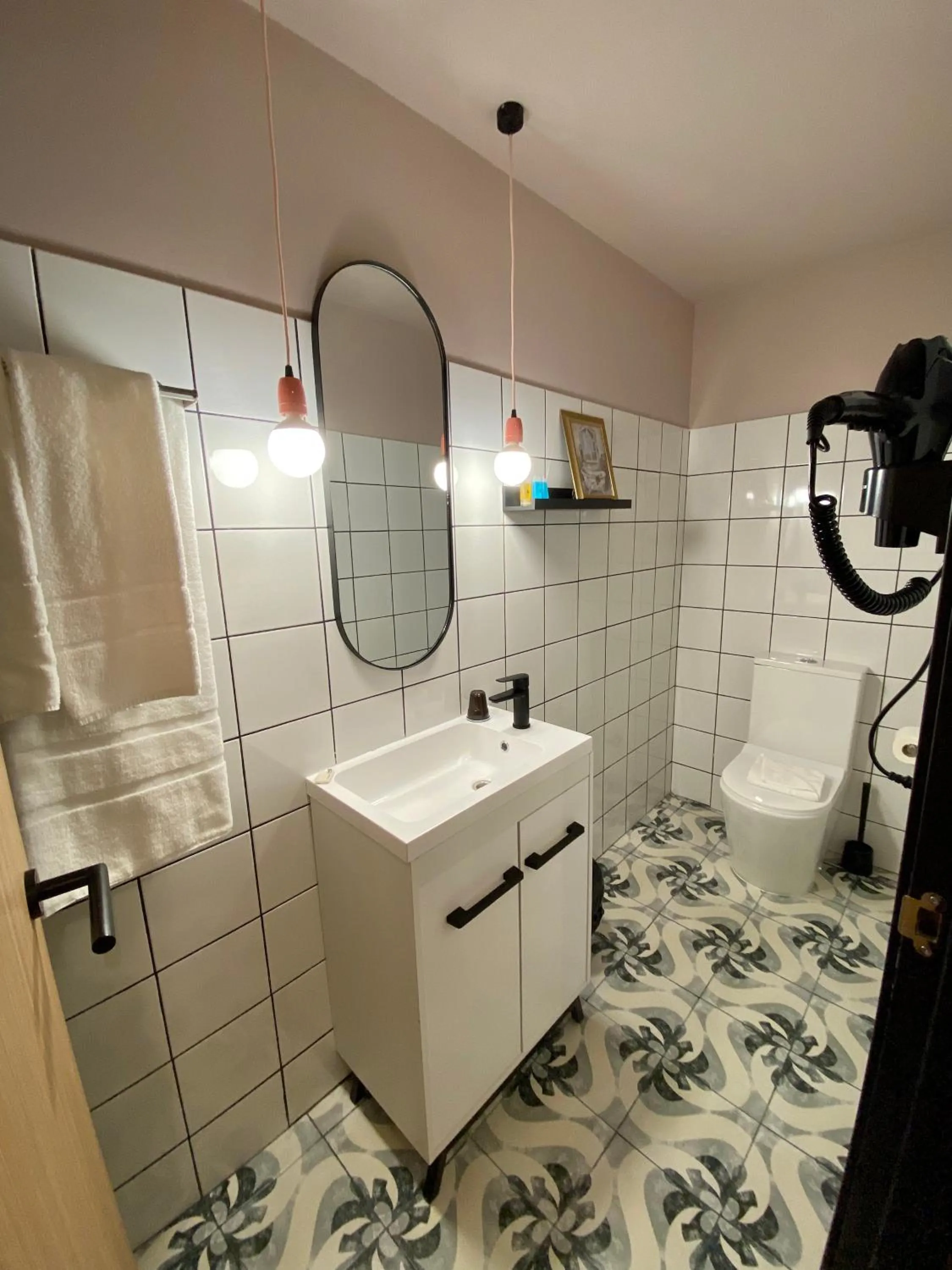 Toilet in Hografic Hotel