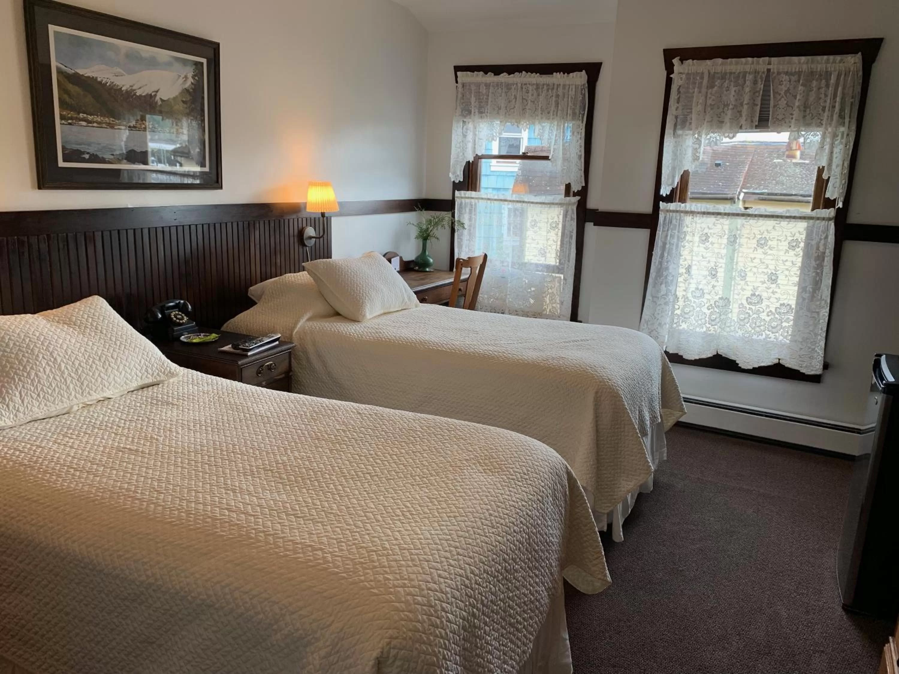 Bed in Inn At Creek Street