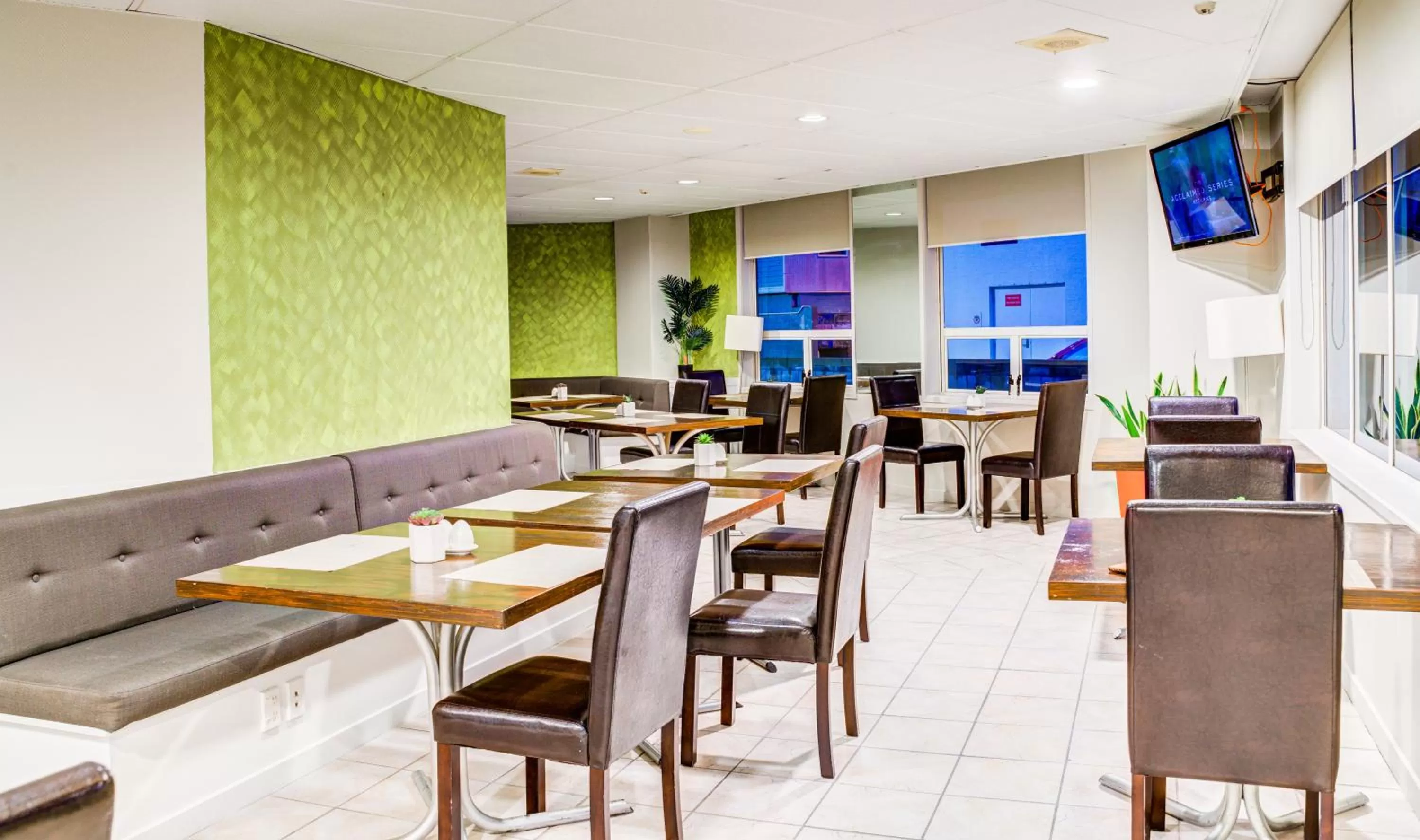 Restaurant/places to eat in Ascotia Off Queen