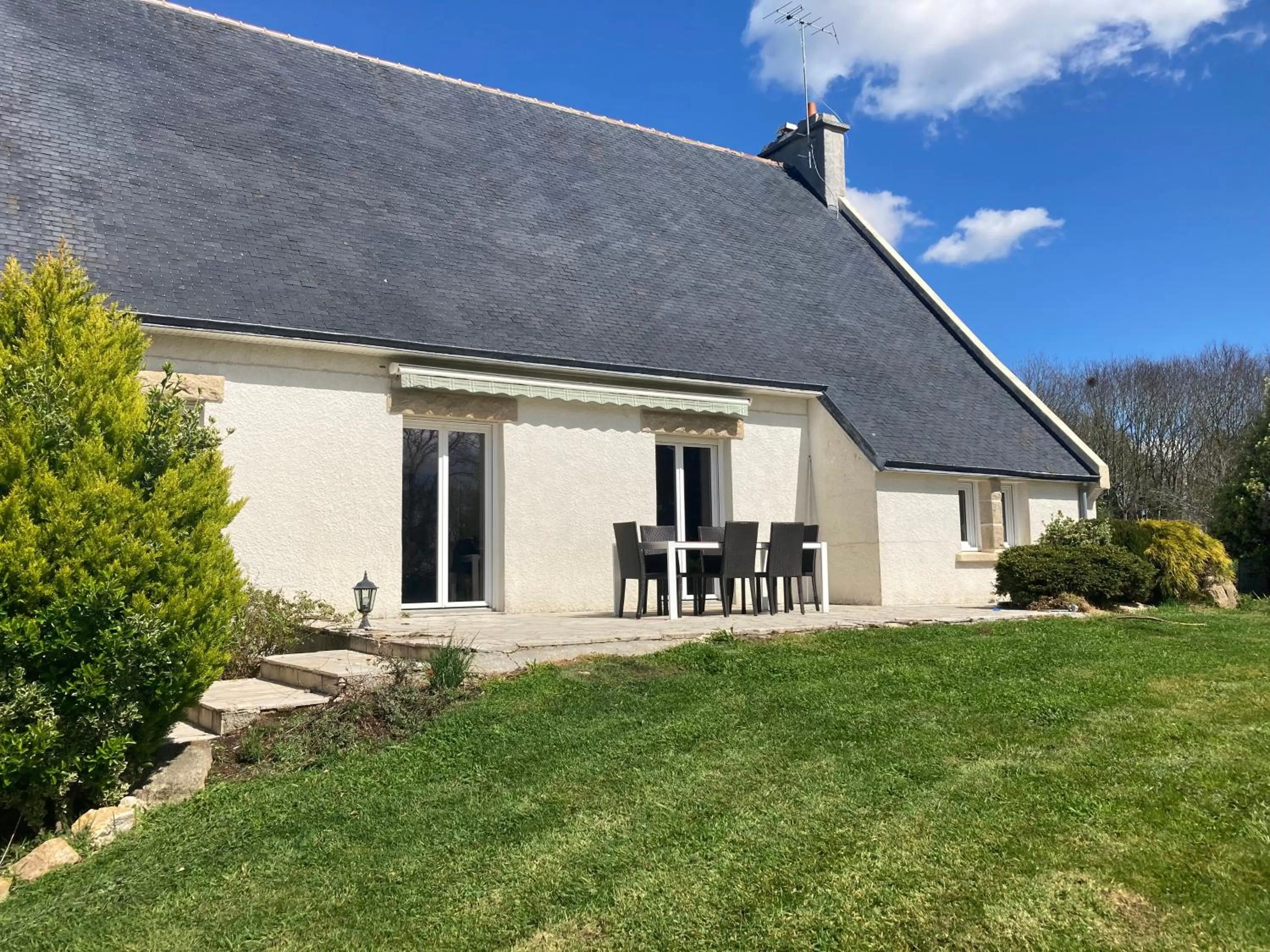 Balcony/Terrace, Property Building in Chambre privée-Kermoal