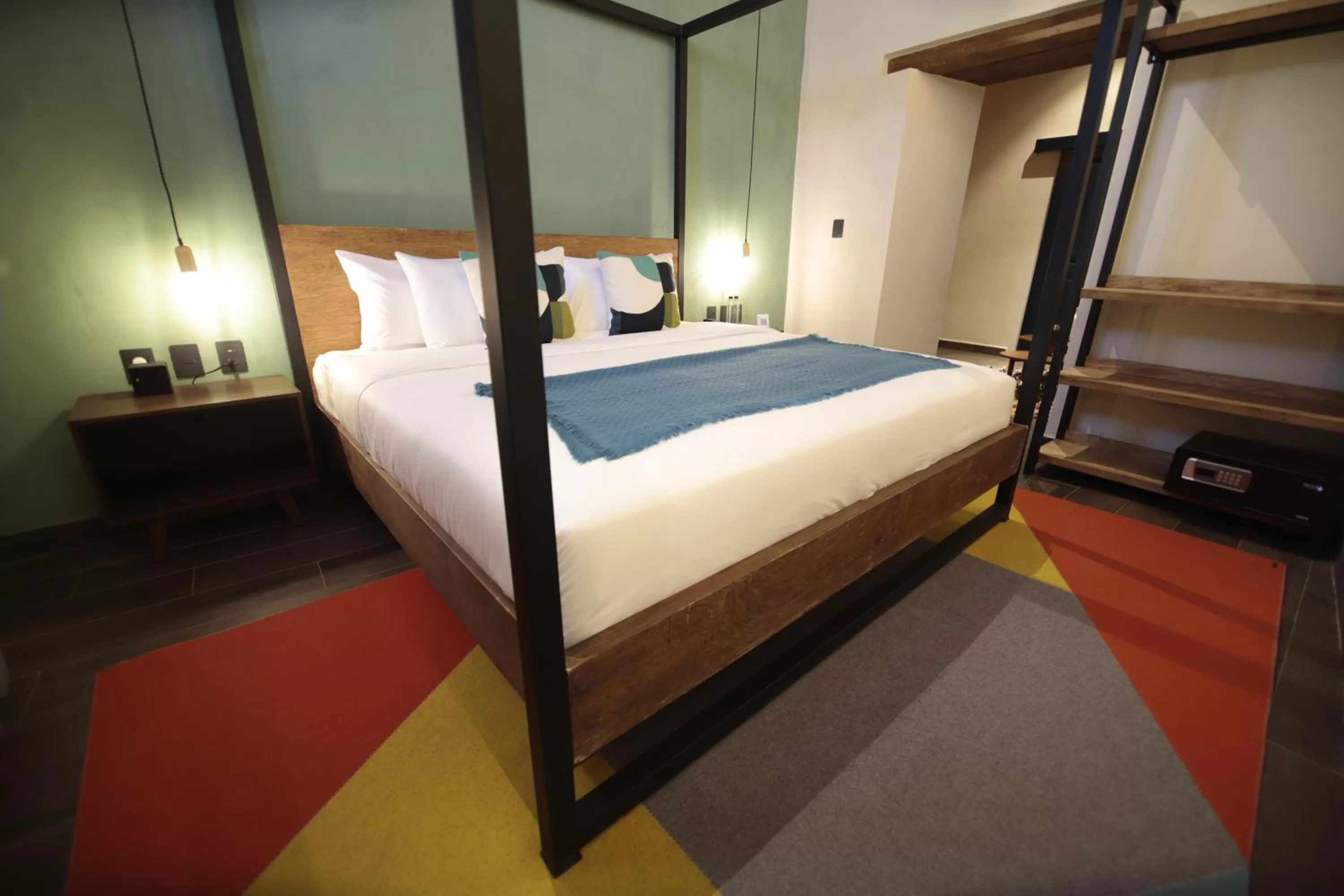 Bed in Antigua Trece Hotel Fusión & SPA