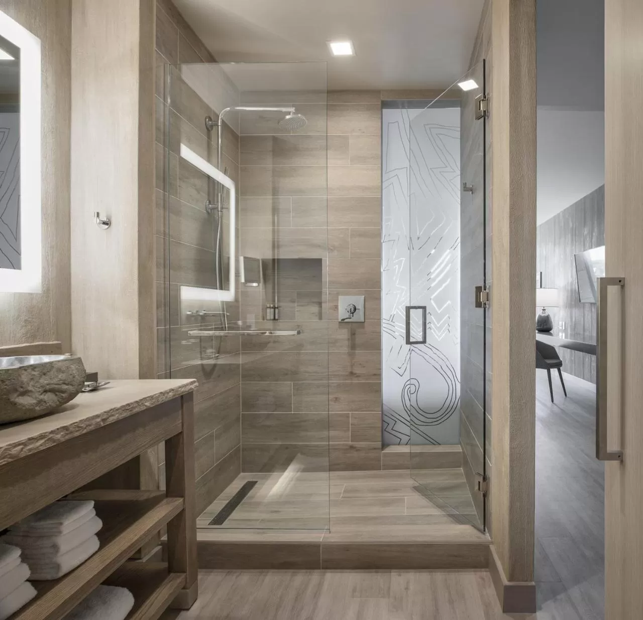 Shower in Hotel Chaco