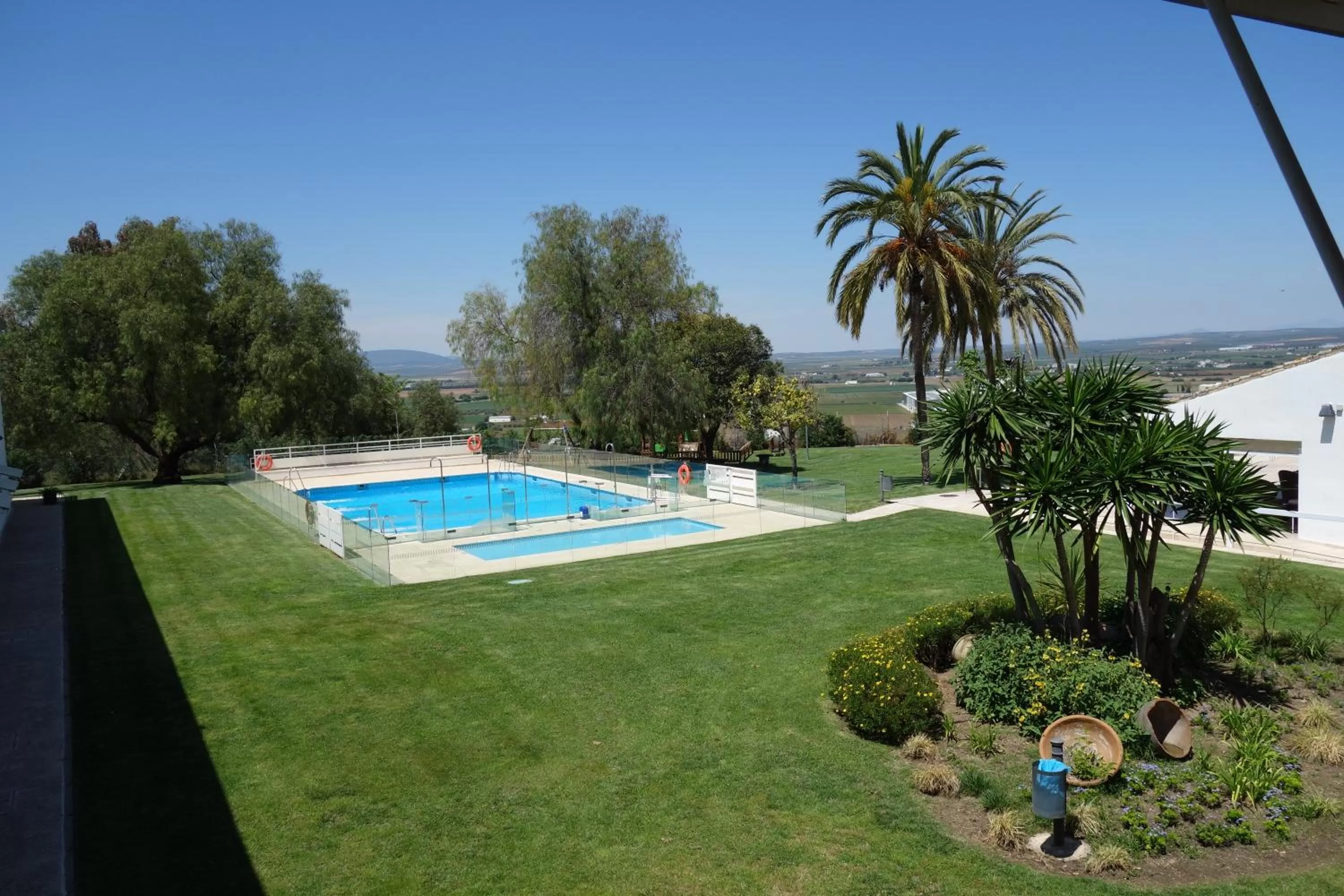Pool view in Parador de Antequera