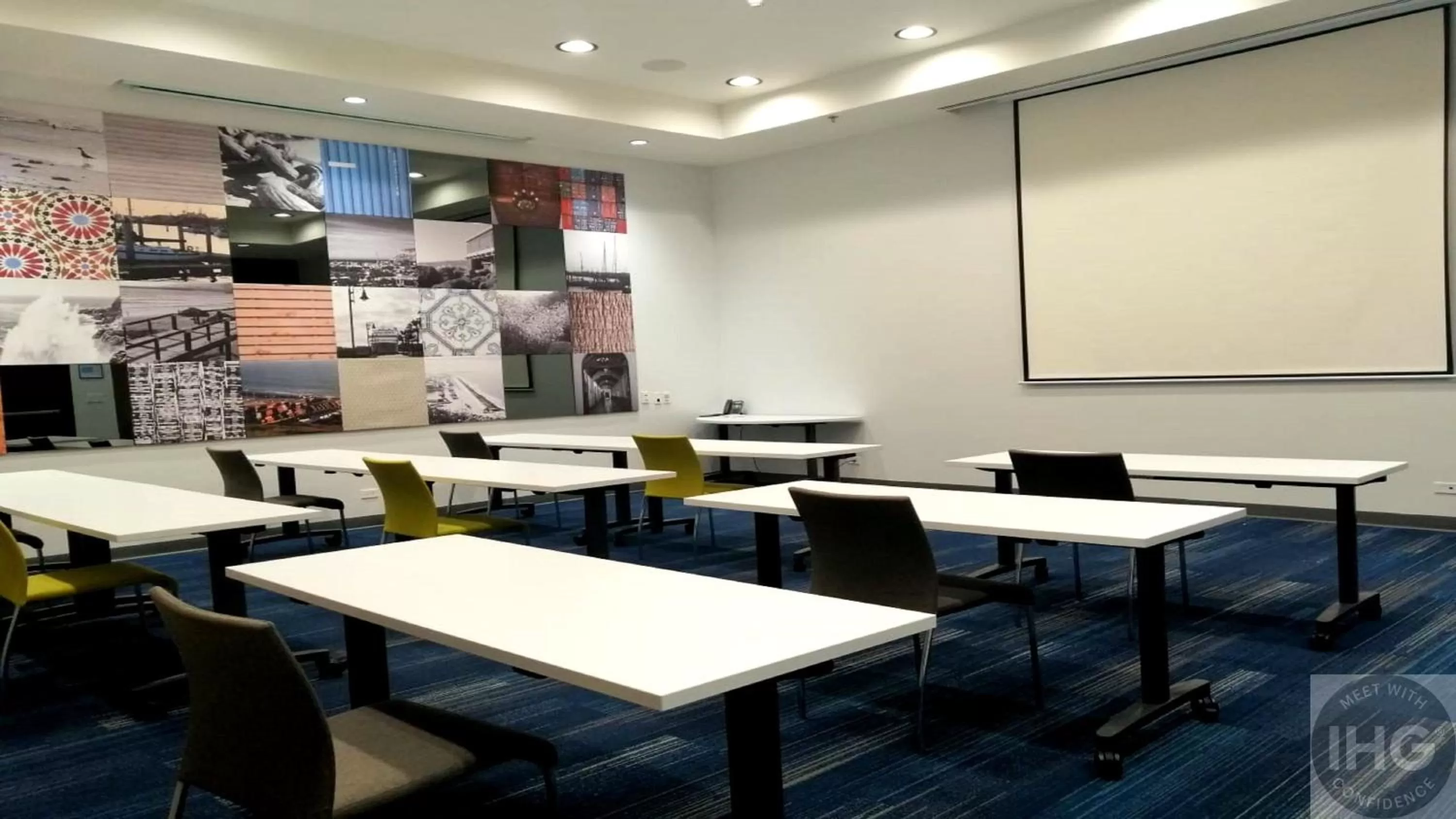 Meeting/conference room in Holiday Inn Express & Suites - Ensenada Centro by IHG