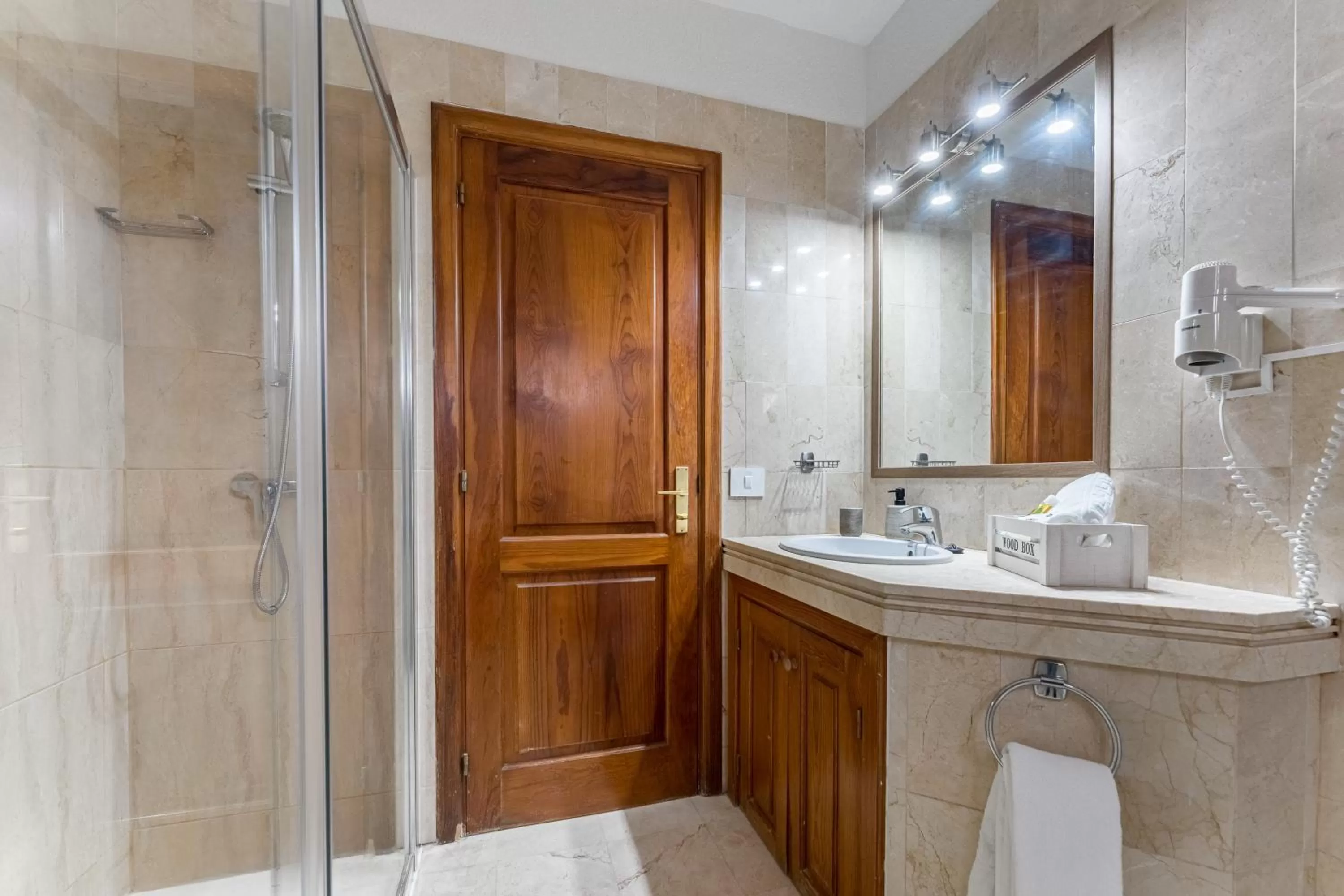 Bathroom in Klayman Olivina Aparthotel