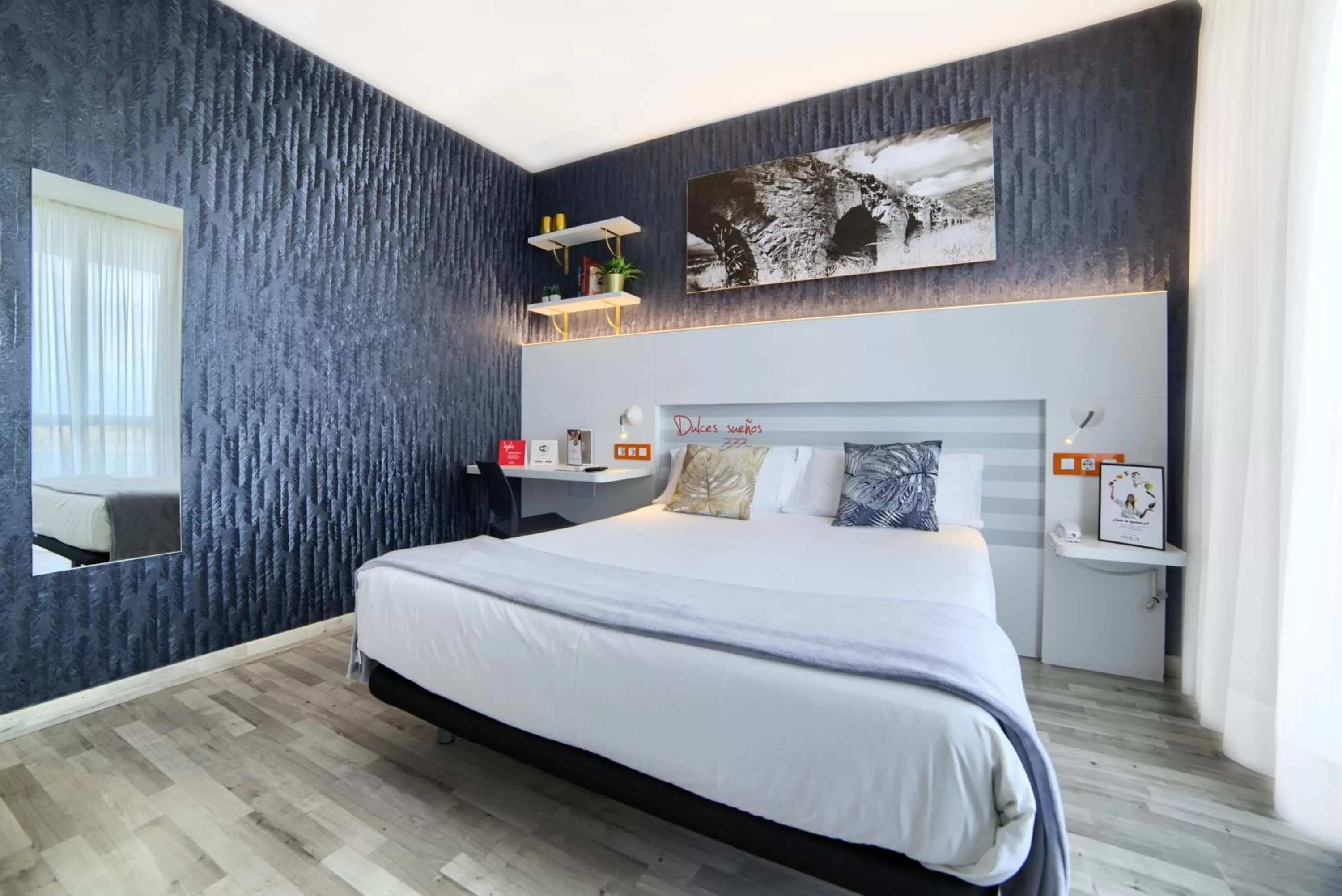 Photo of the whole room, Bed in Hotel Luze El Villa