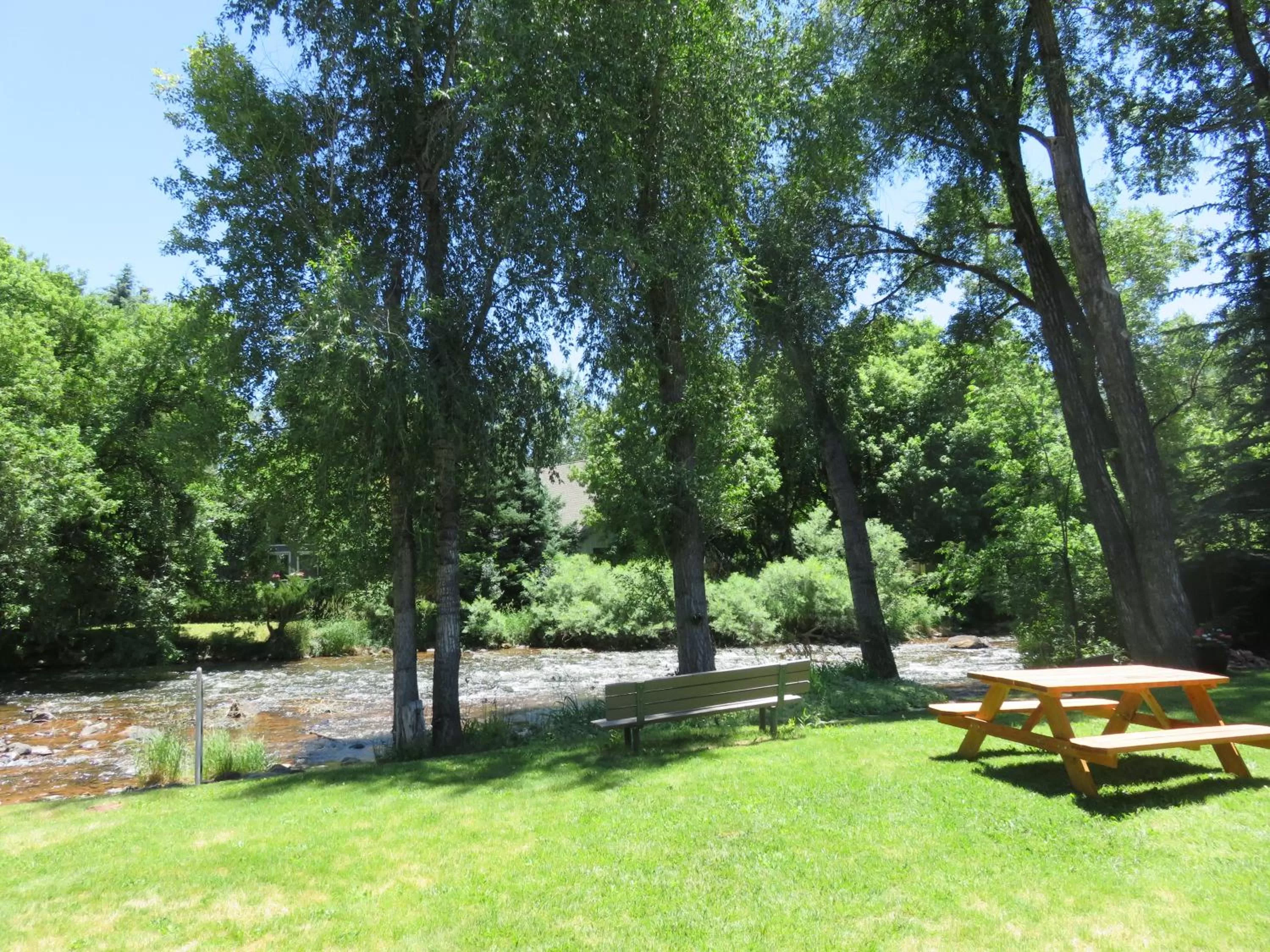 Garden view, Garden in Aspenalt Lodge