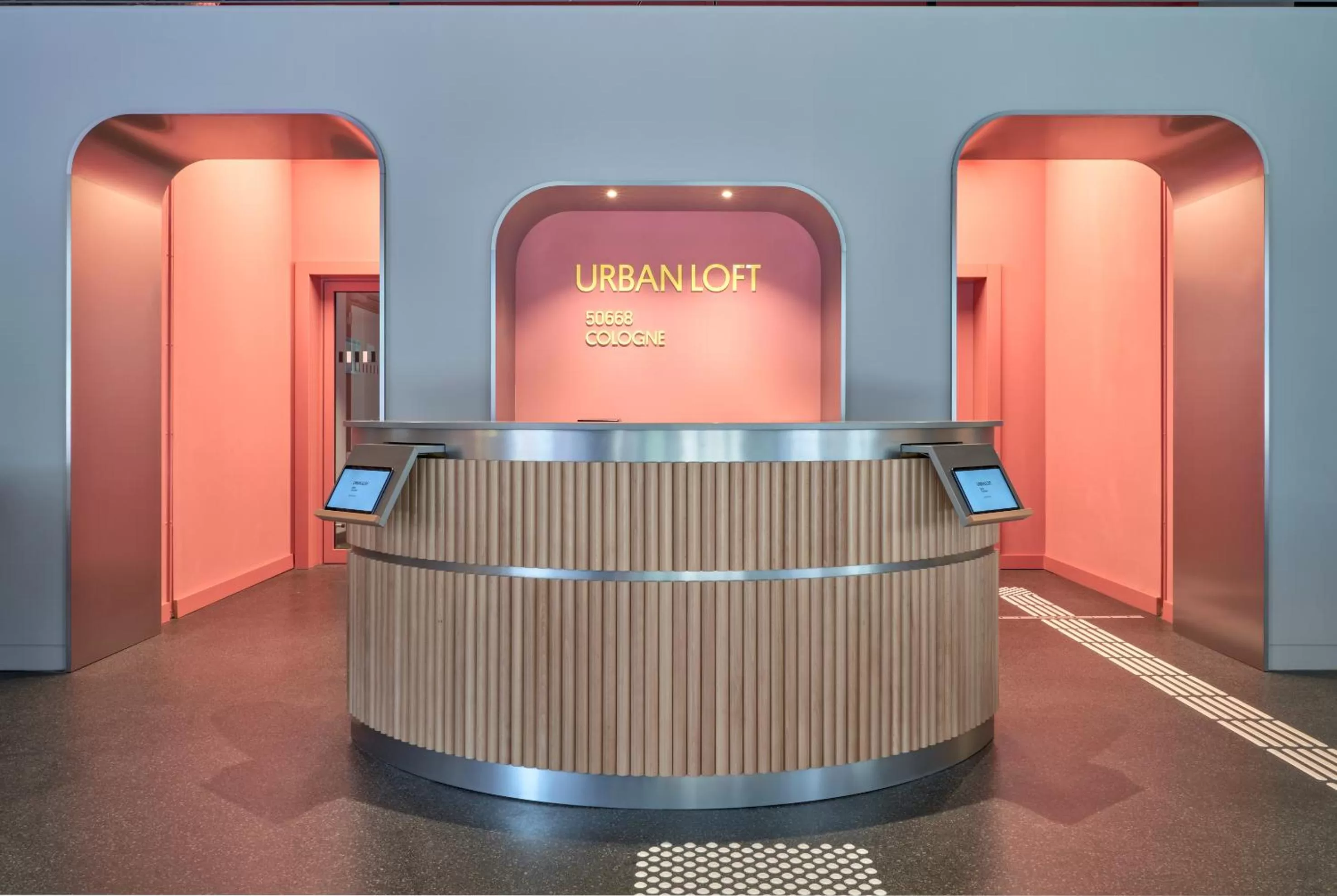 Lobby or reception in URBAN LOFT Cologne