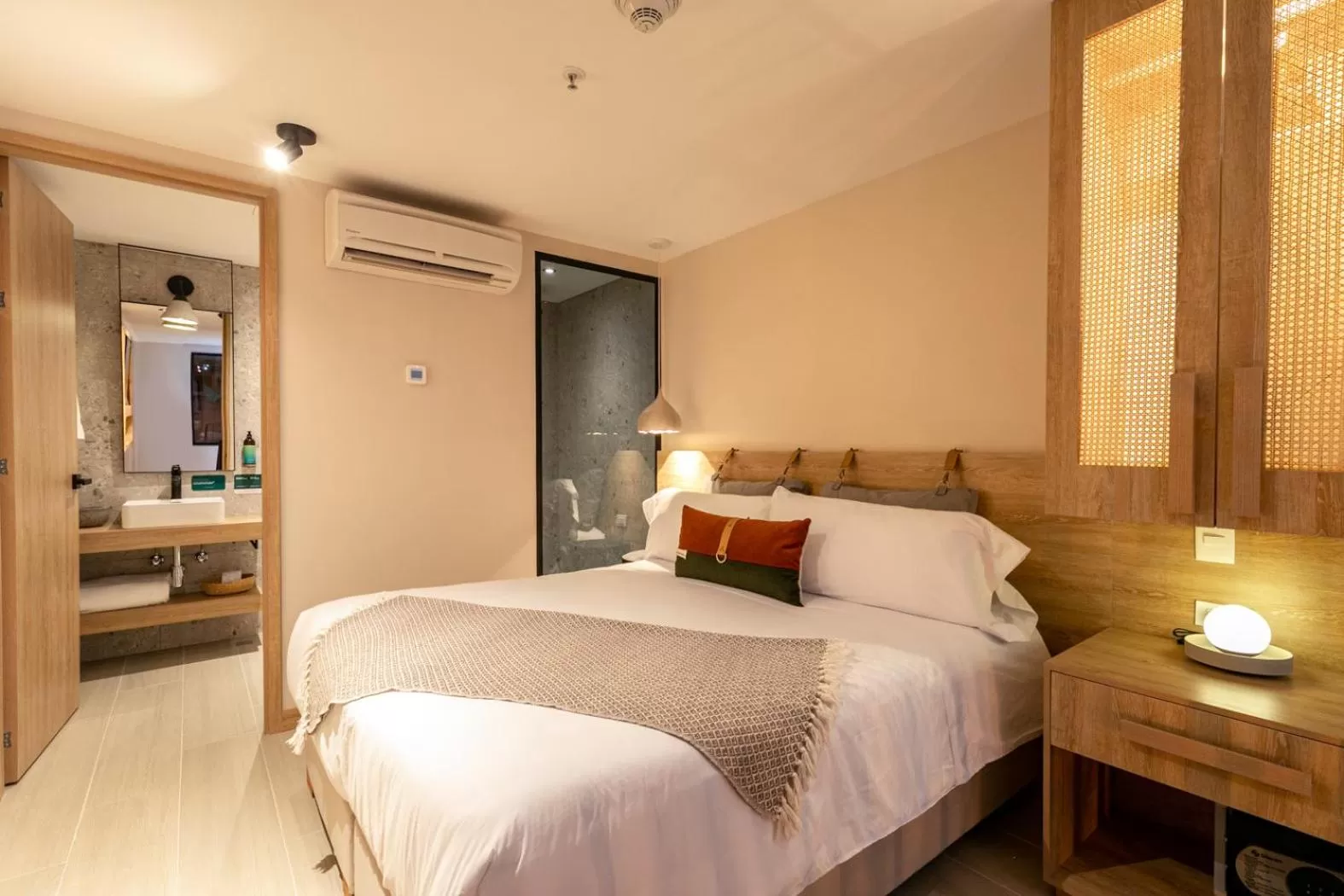 Bed in Landmark Hotel