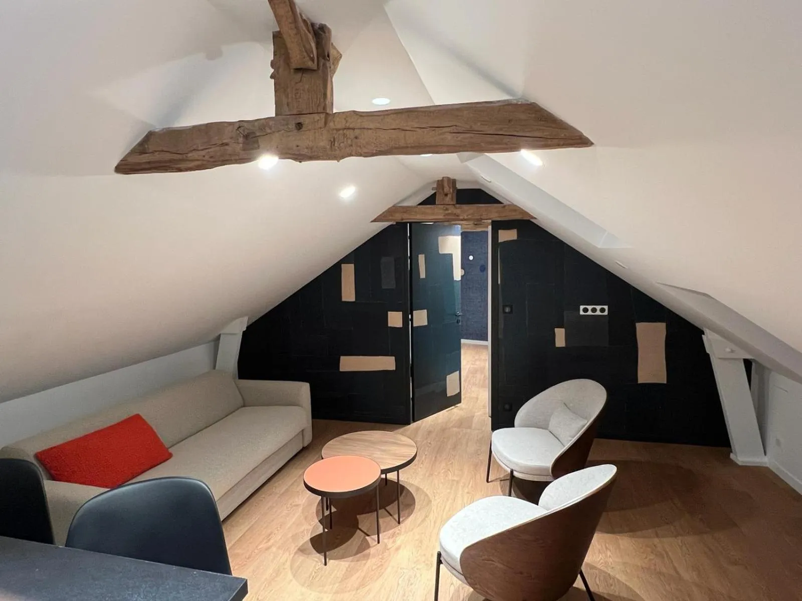 Living room in Hôtel du Château Dinan - Originals Boutique