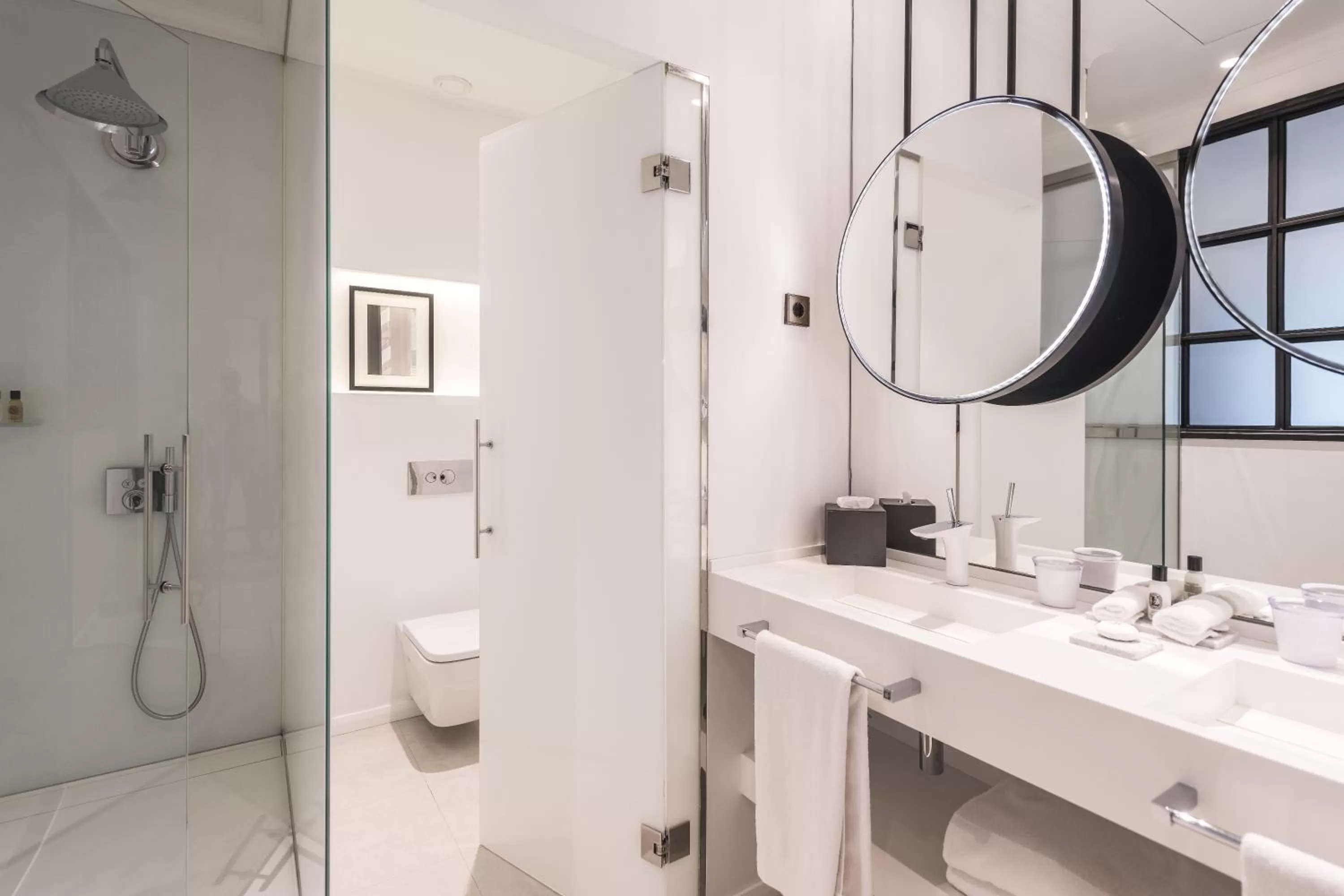 Shower in Serras Barcelona