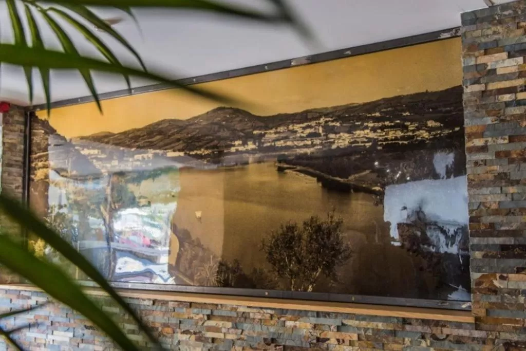 Decorative detail in Hotel Columbano