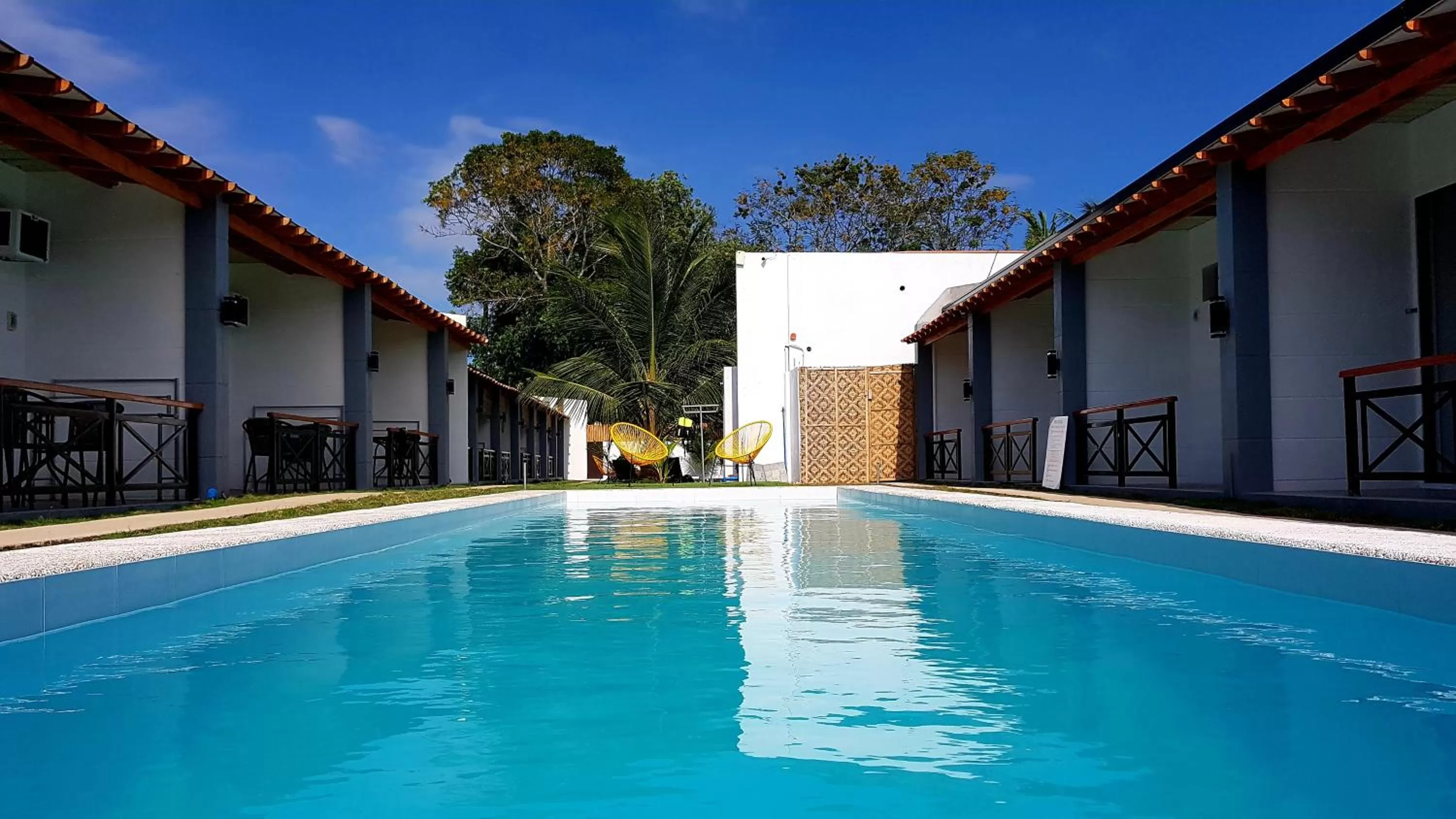 Swimming pool in Positano Alona Beach Panglao